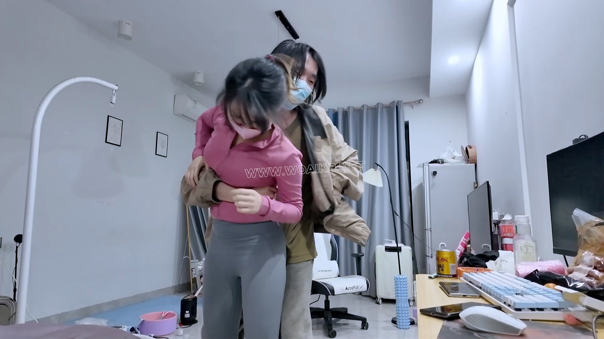 迷晕扎针折磨我隔壁新搬来的美女邻居（定拍） 预览图