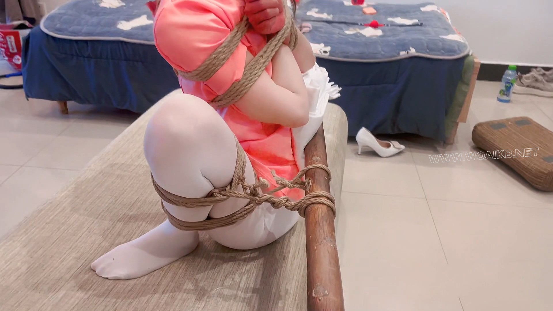 极限开腿缚调教 预览图