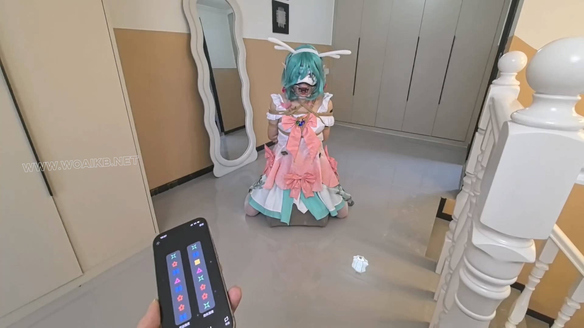 【FXX-COS-瑶】瑶妹来解锁kiss toy突突更多玩法 继续体验两位数入潮 鸭子坐木马突 预览图