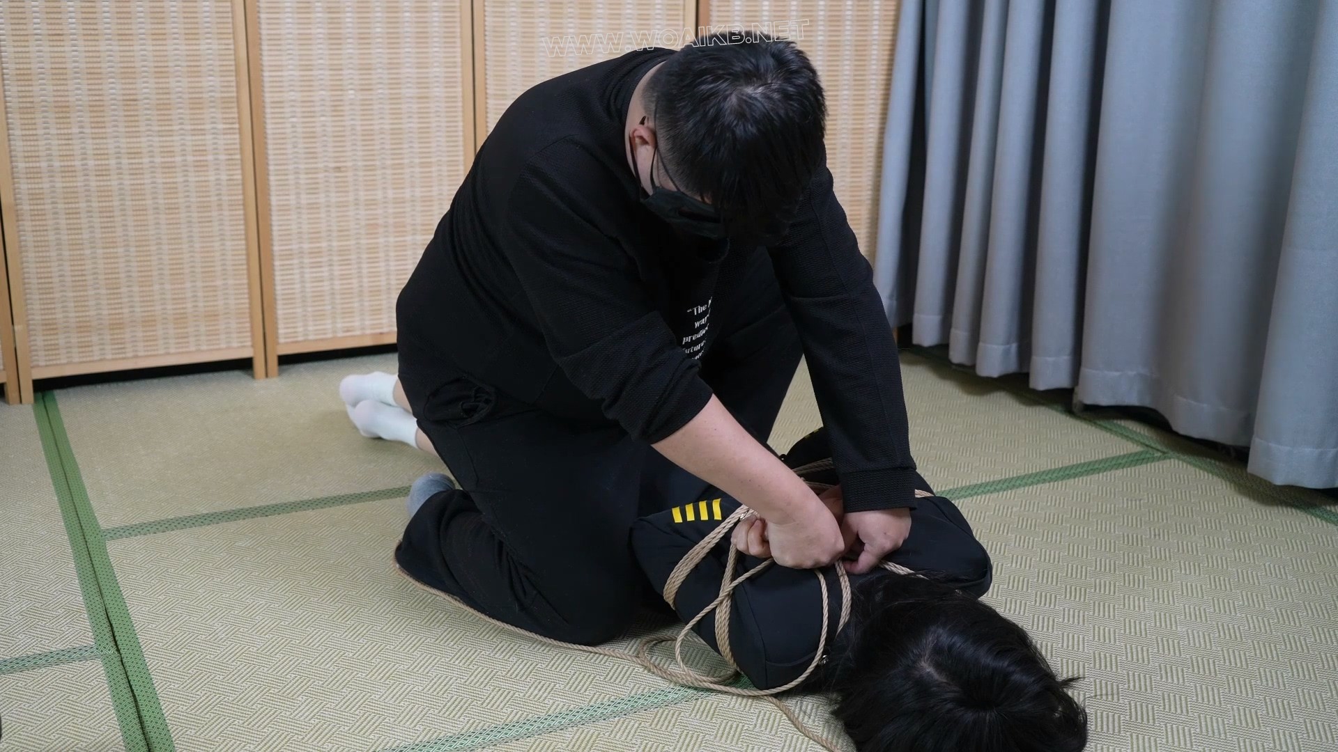 小0-野蛮师姐制服，搜查官の一天！ 预览图