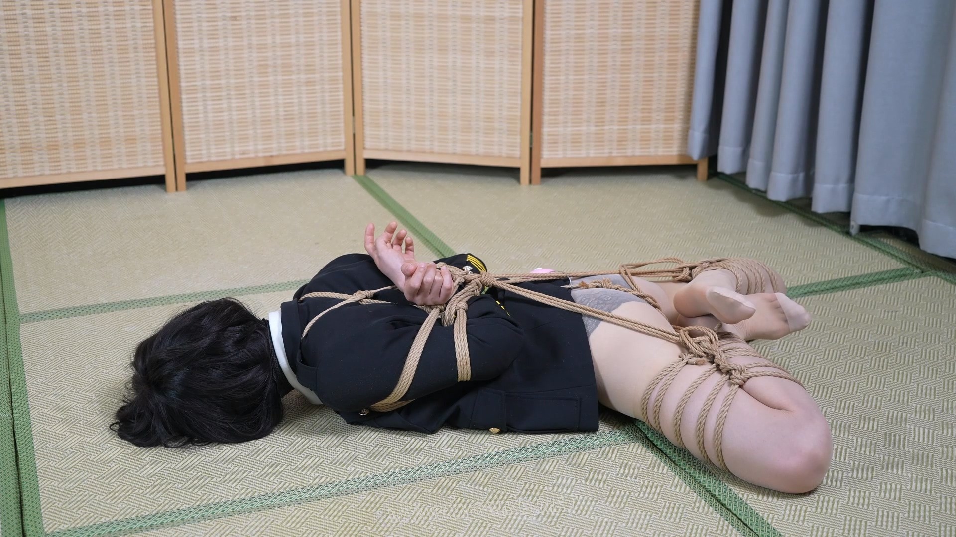 小0-野蛮师姐制服，搜查官の一天！ 预览图
