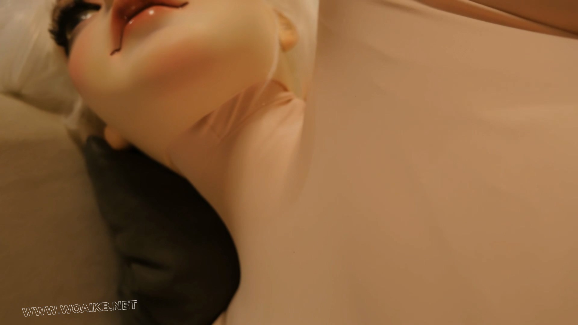 【kigurumi 翘臀肥逼】兔女郎的诱惑 超级反差学姐兔女郎骚穴 预览图