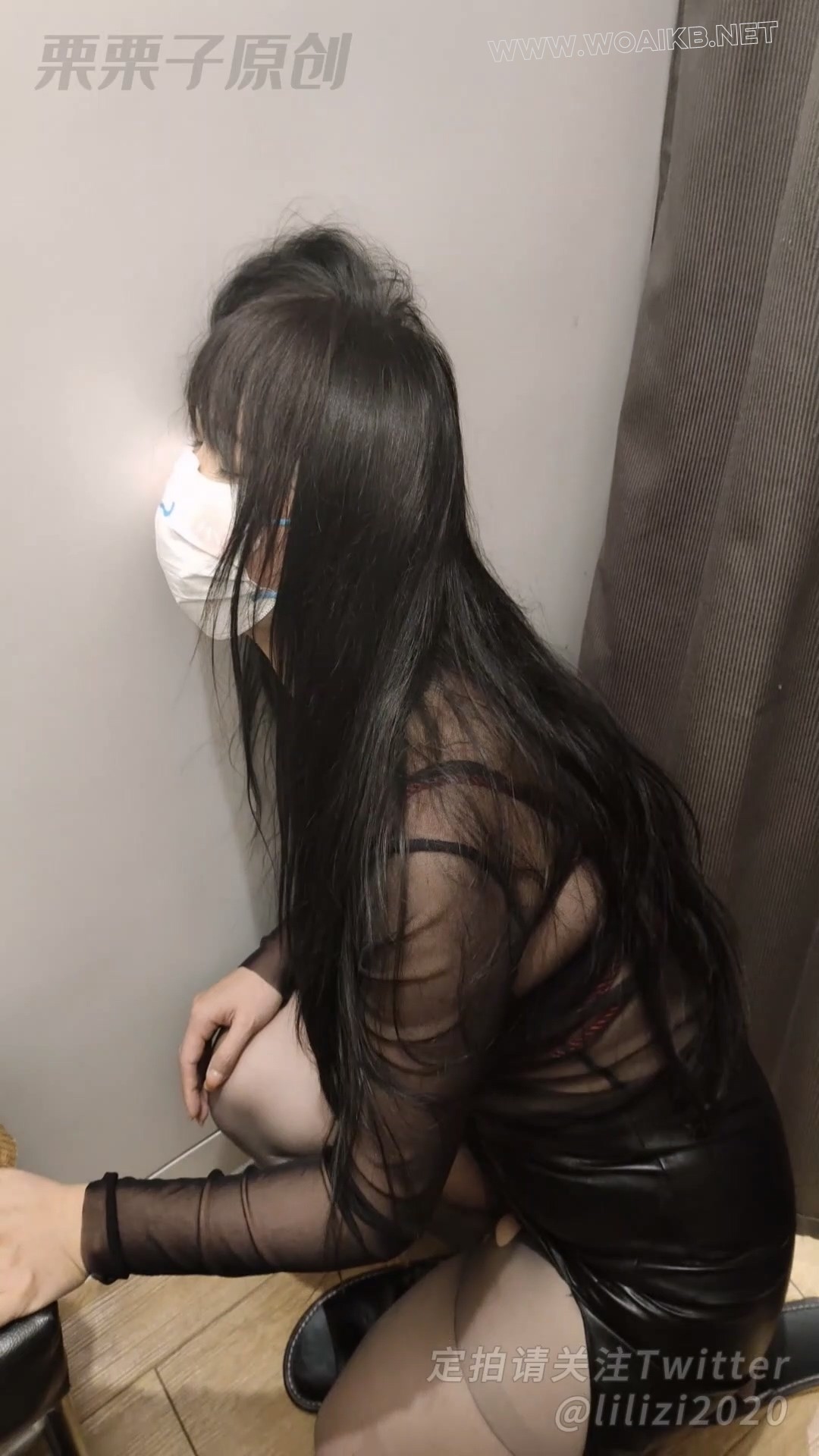 《被命令的女销售员 03》 试衣间强高，户外调教、快乐蛋、皮衣皮裙、胸缚、反复强高 预览图