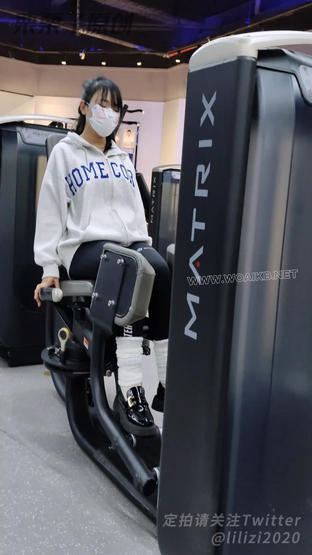《惩罚堕落小M 06》 户外强高、健身房调教、快乐蛋、运动服、单马尾、胸缚、反复强高 预览图