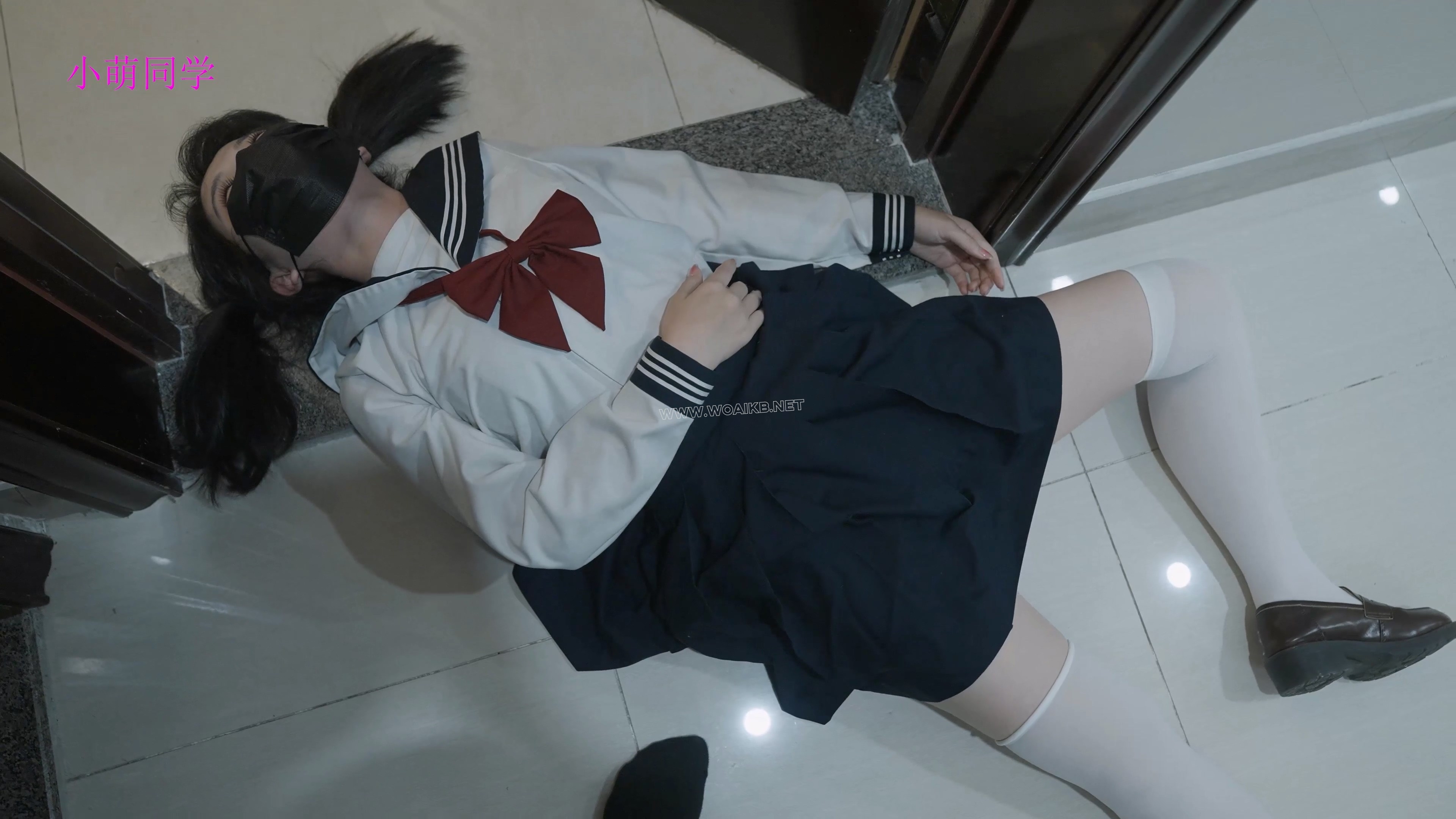 【小萌同学】JK特工被勒死失禁玩足 预览图