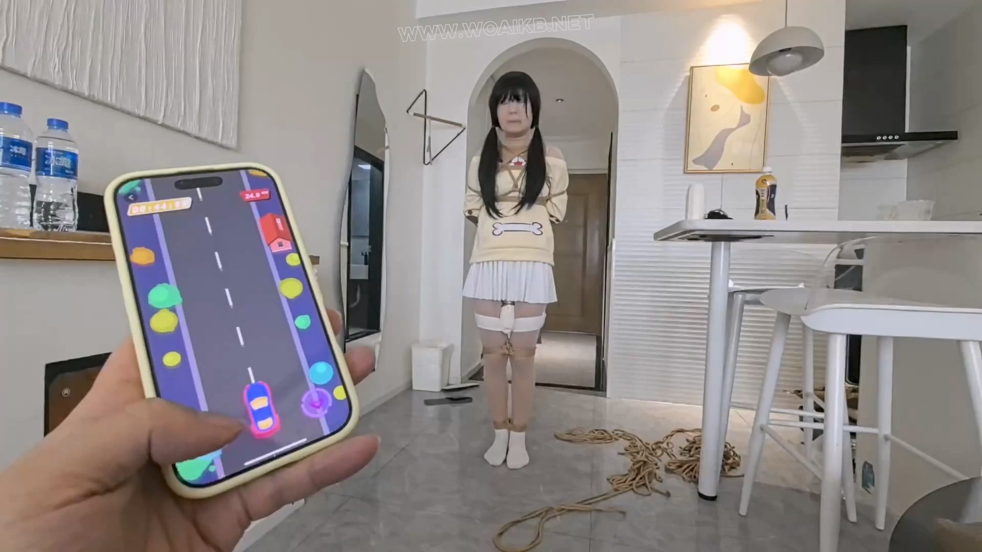 【FXX-SM-幼娘】又是循环入潮的一天 直立缚固定突突墙糕 小青蛙呱呱呱 手持突突入 预览图