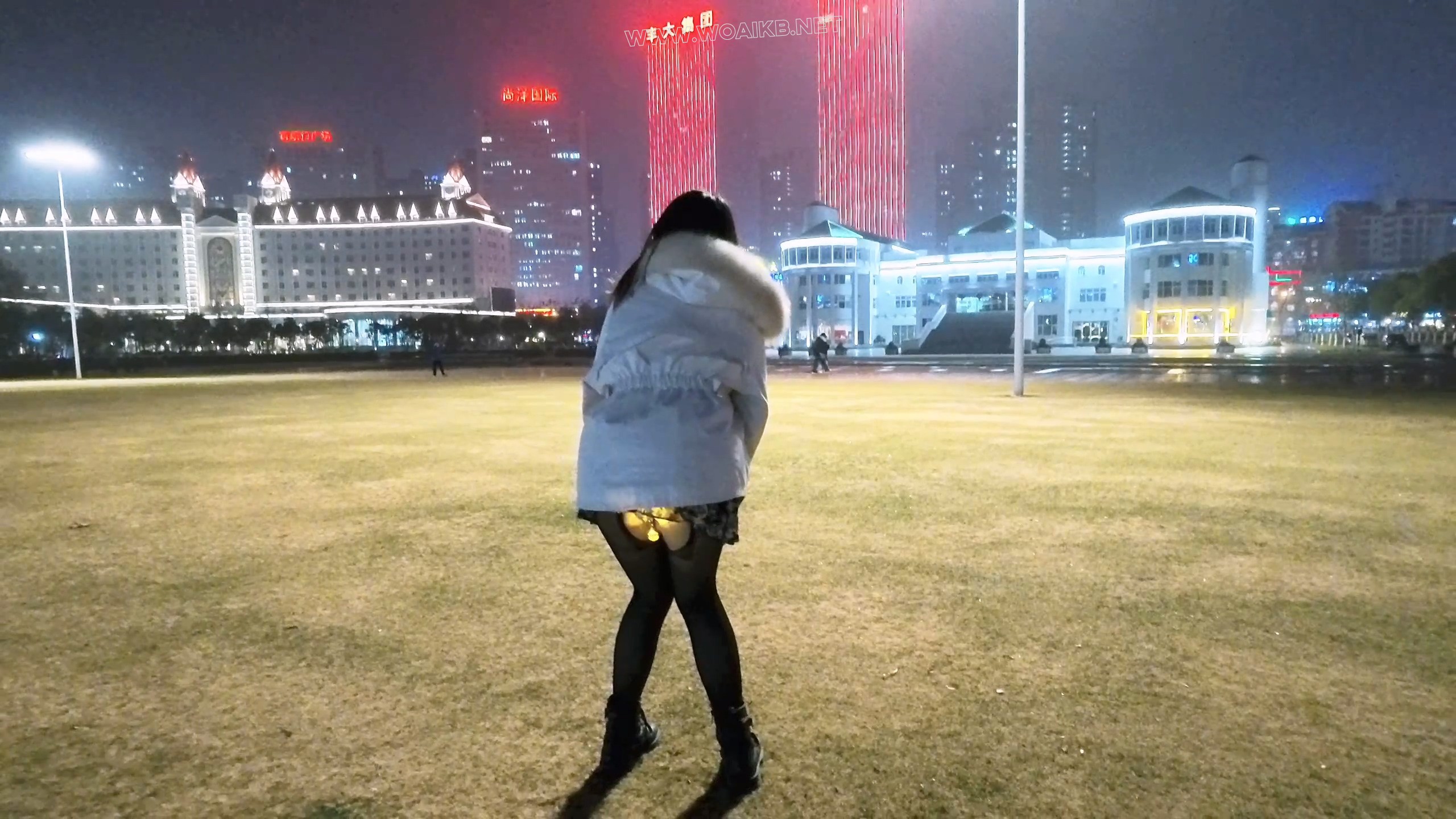 户外游戏：红绳绳衣灯光G塞透视衬衣微透超短裙商场区 预览图