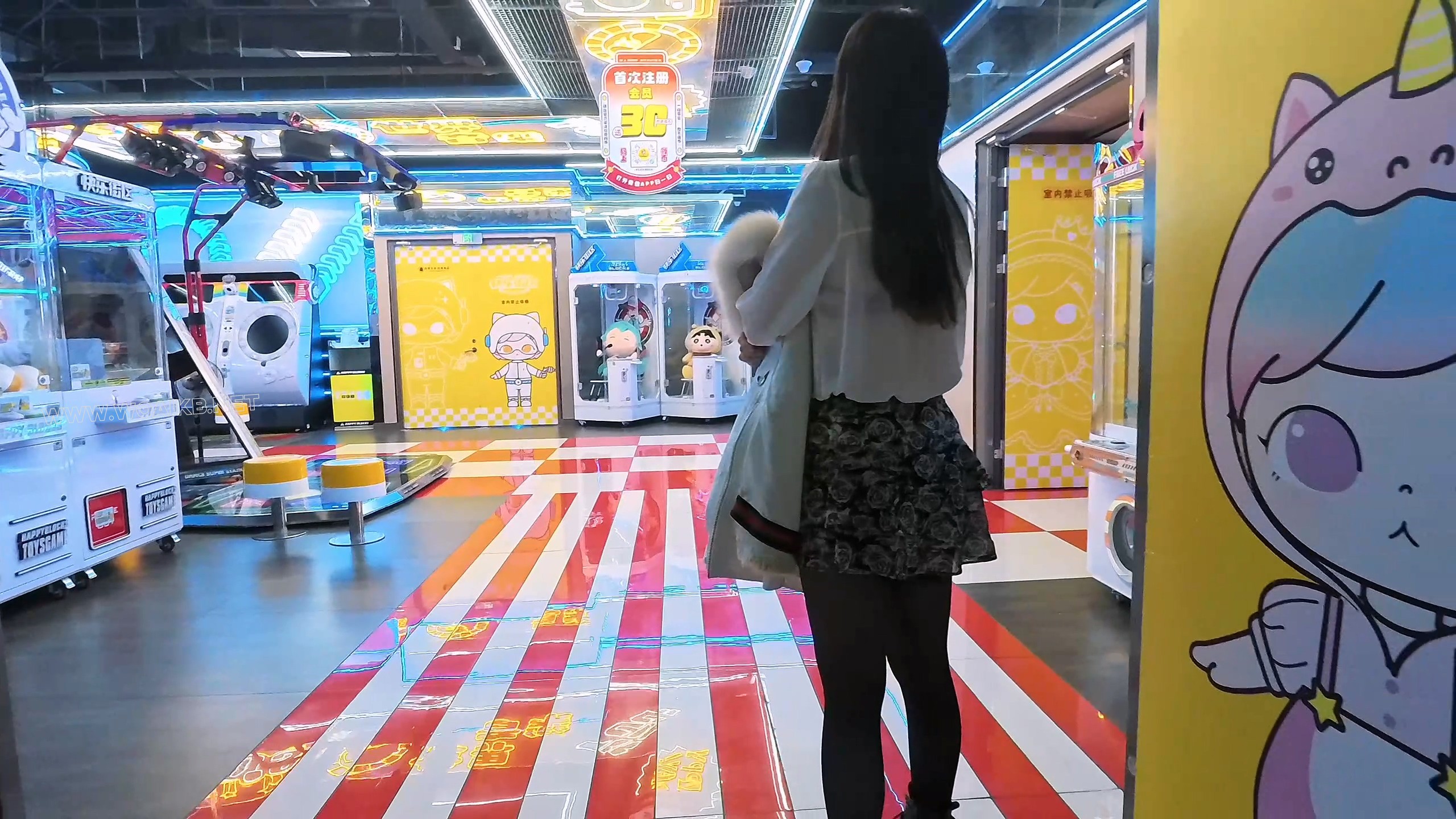 户外游戏：红绳绳衣灯光G塞透视衬衣微透超短裙商场区 预览图