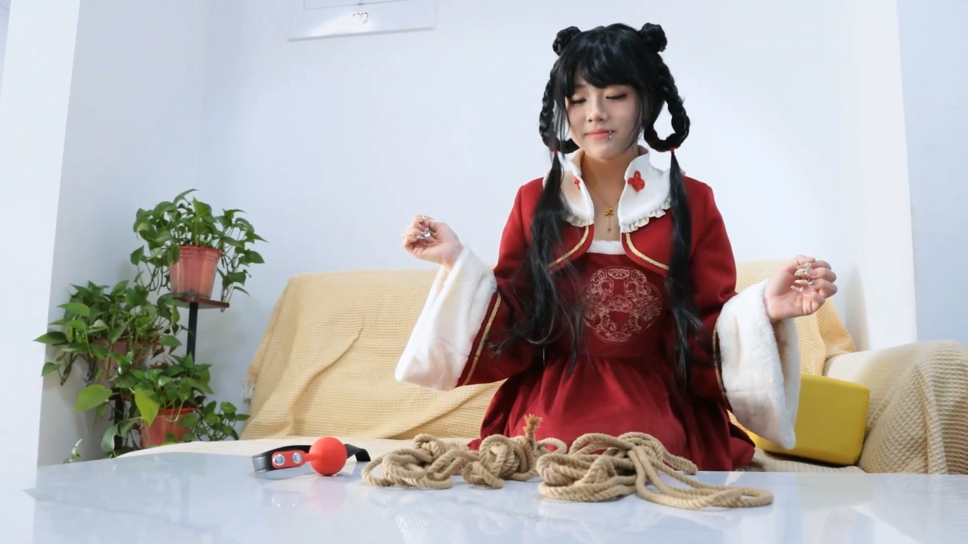 《元宵节特辑 整俩活儿》超可爱反差型模特梦尘登场！ 预览图