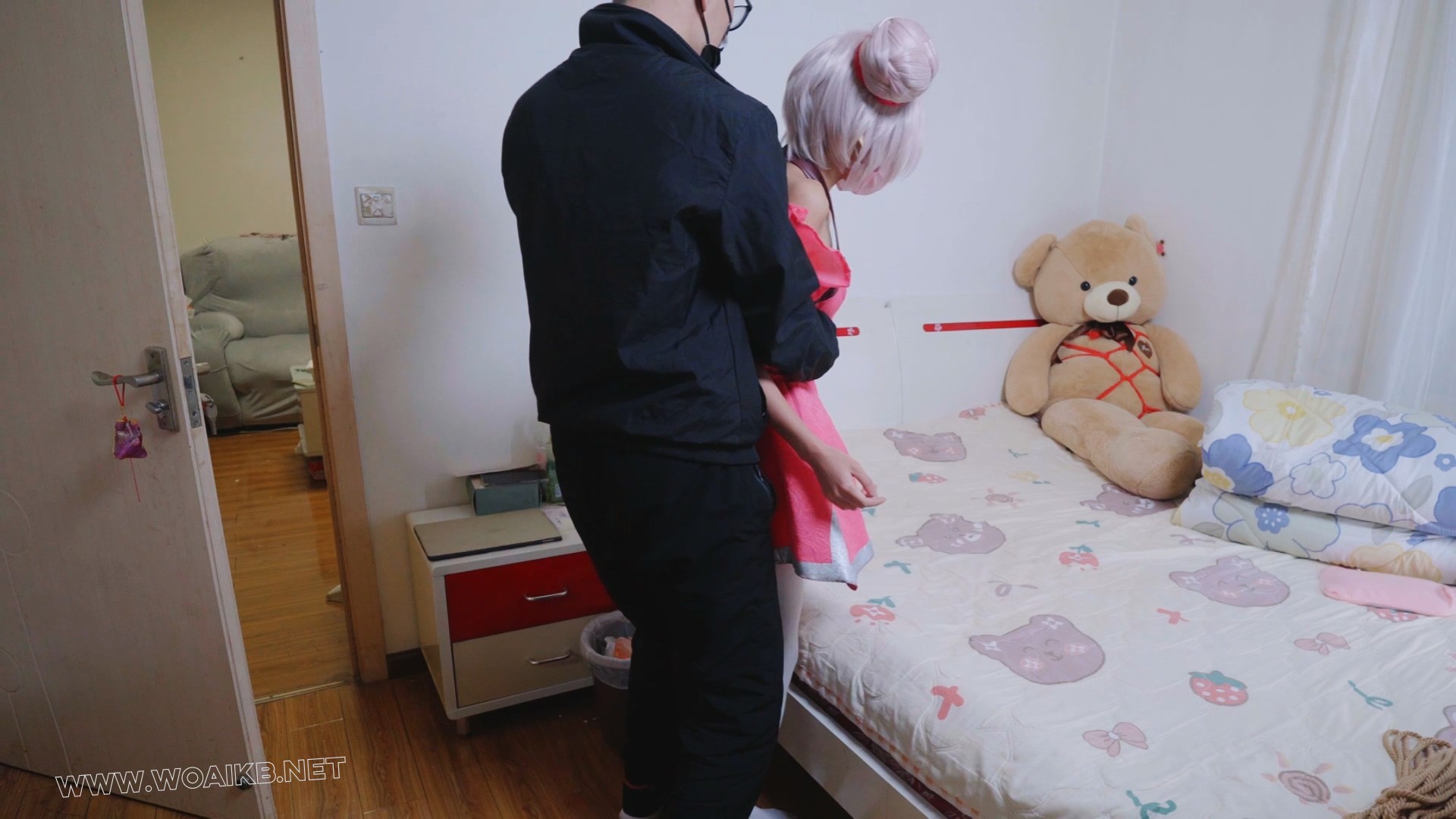 定拍之小乔COS捆绑 封面图