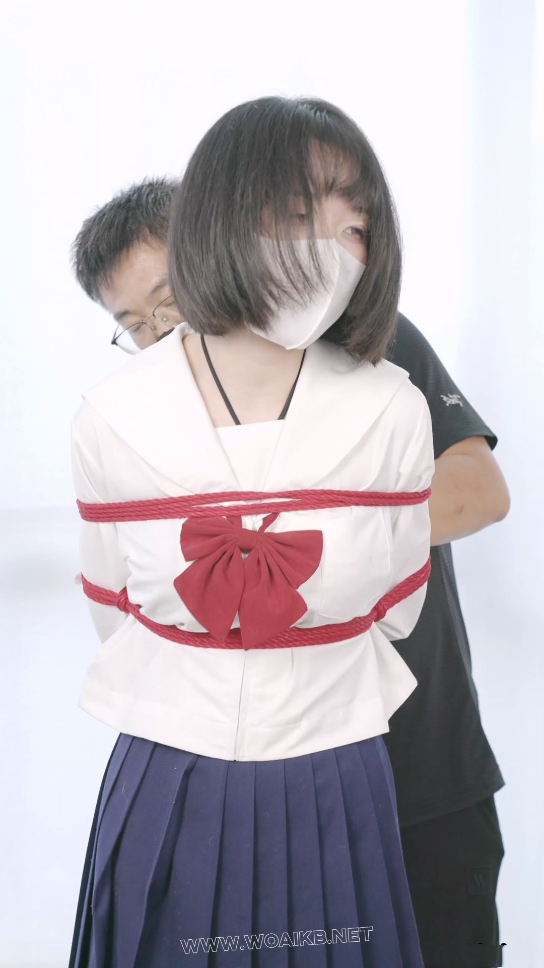 惩戒学园5 HD竖屏 清纯JK 白丝LOLI 固定放置 阳俱口塞你 口水如瀑 虐足虐趾 鞭打 预览图