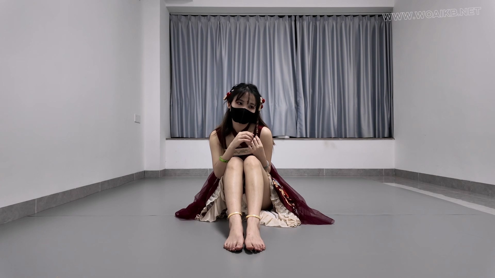 汉元素舞蹈落选的少女挑战电击海老缚逃脱失败游戏后惩罚光脚tk 预览图