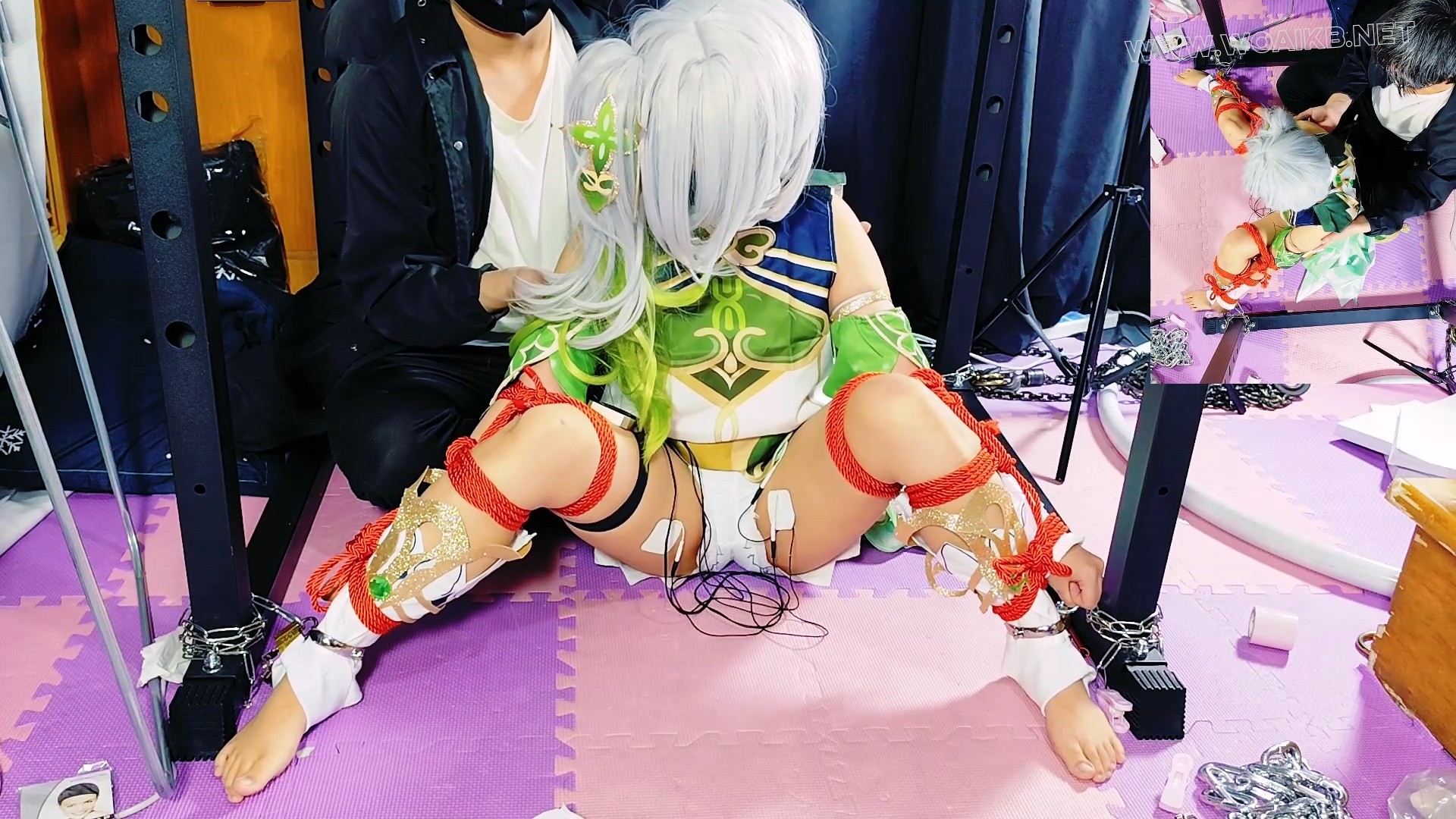 草神纳西妲cos，蟹缚+震懂棒，跳dan，毛笔玩弄私密部位+郊狼电击+挠痒tk+玩弄乳tou 预览图