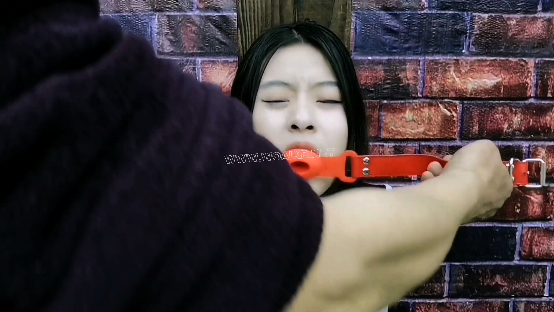 【失禁】希希挑战马步放置,双重电击强制G潮失JIN,自我感觉超级爽 预览图