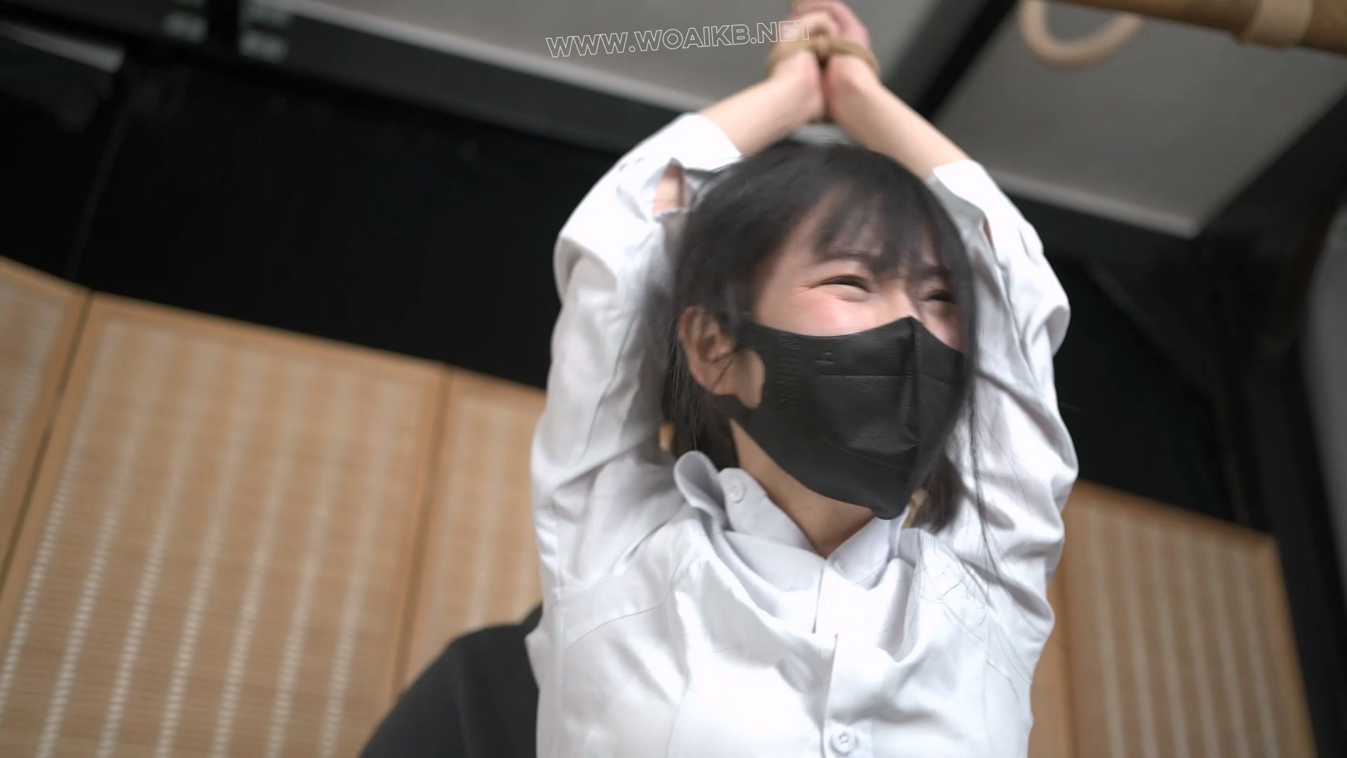 嗷嗷-黑丝女教师家访，被迫成为TK奴隶 预览图