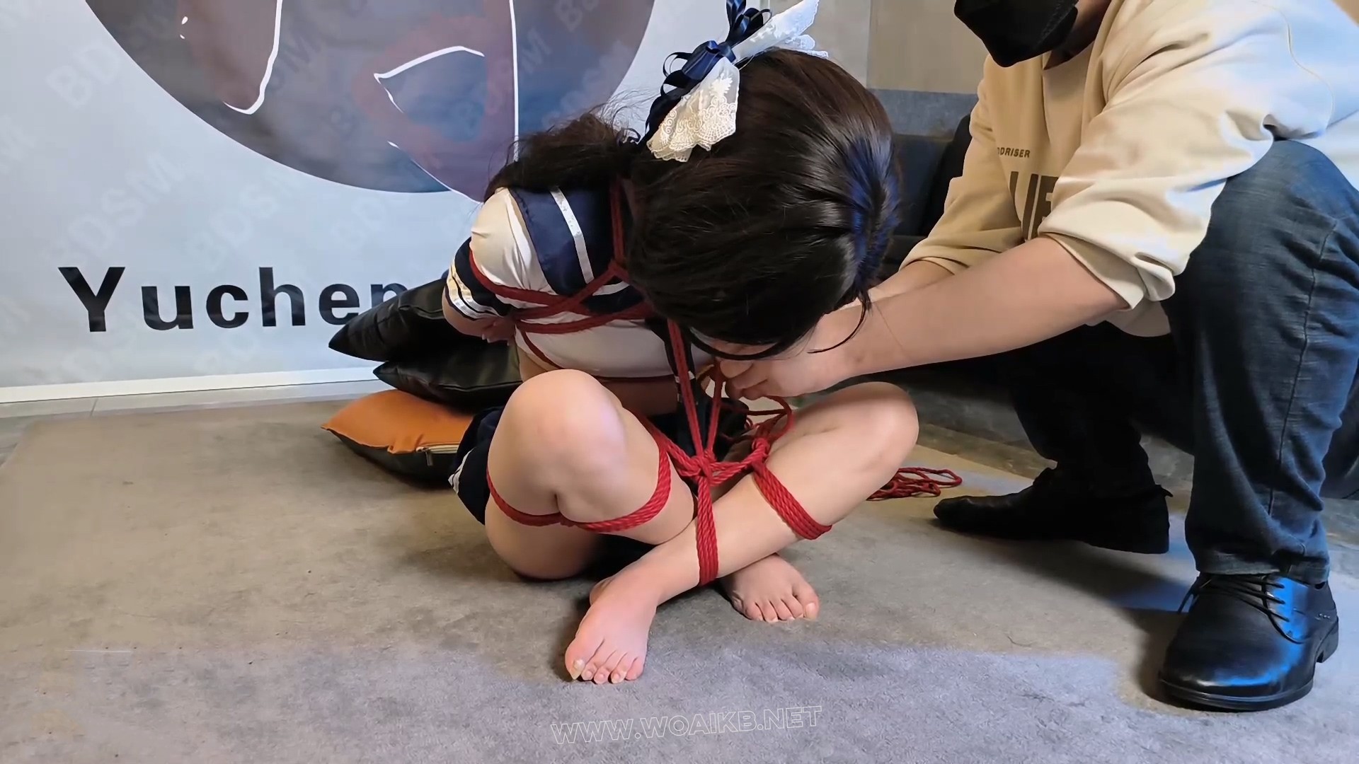 不传内K的女孩 强高失禁 害羞流泪 红绳团缚 引导调教 潮喷释放 羞极而泣 事后安抚 预览图