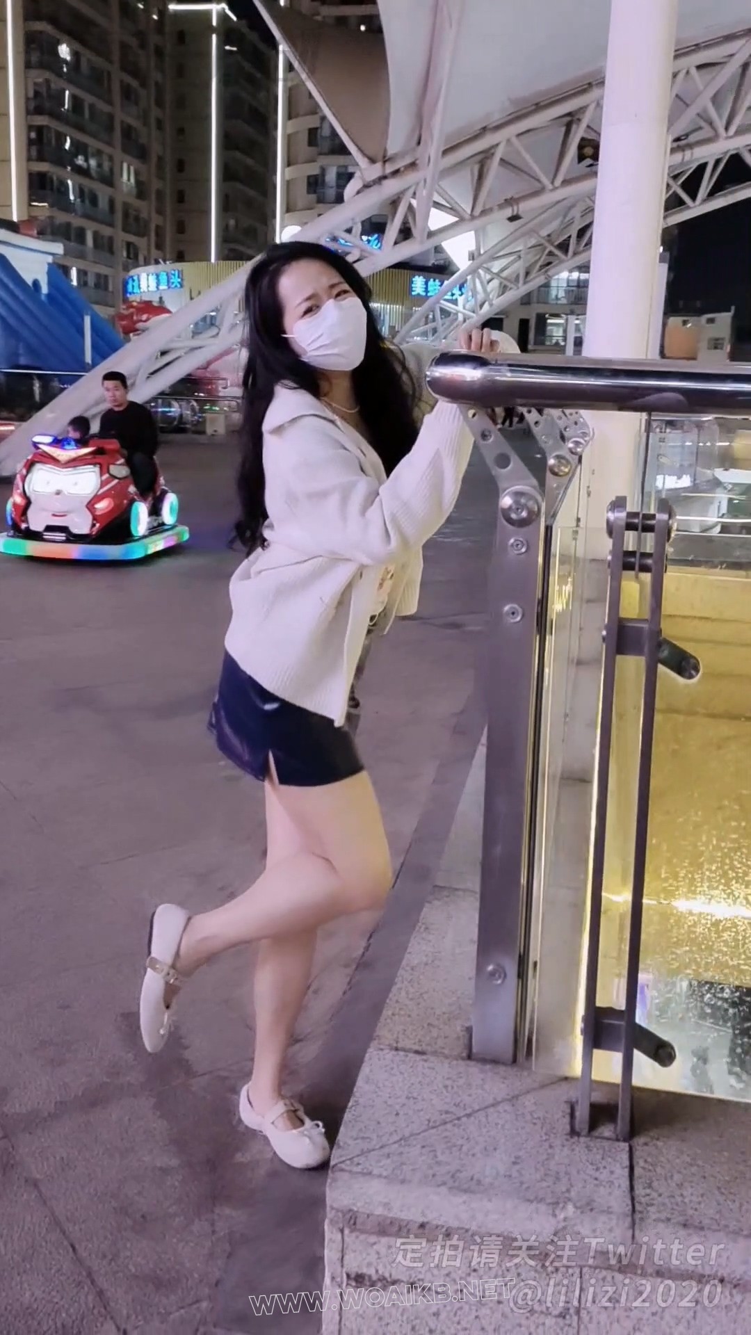 《被强制的女主播 01》 户外强高、广场调教、奶茶店调教、快乐蛋控制、短裙、女主 预览图