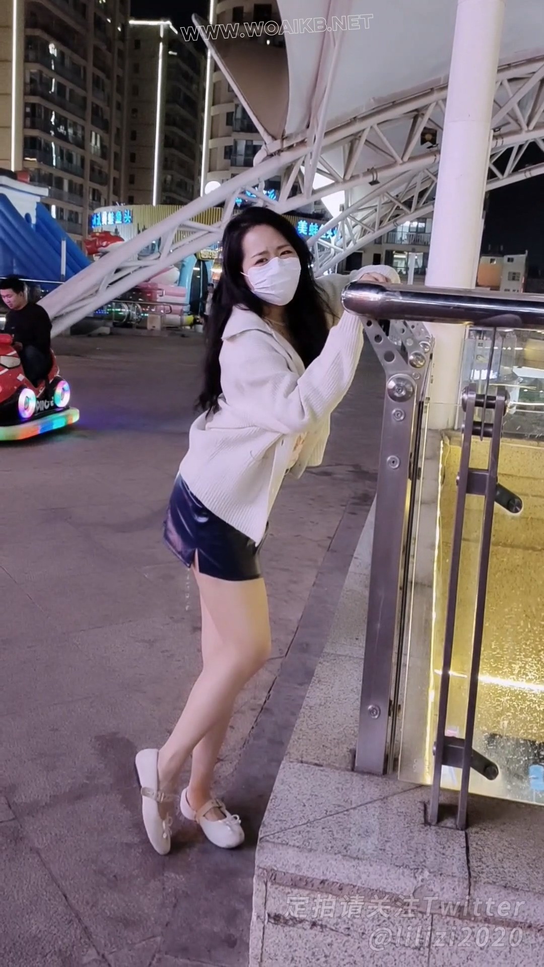 《被强制的女主播 01》 户外强高、广场调教、奶茶店调教、快乐蛋控制、短裙、女主 预览图