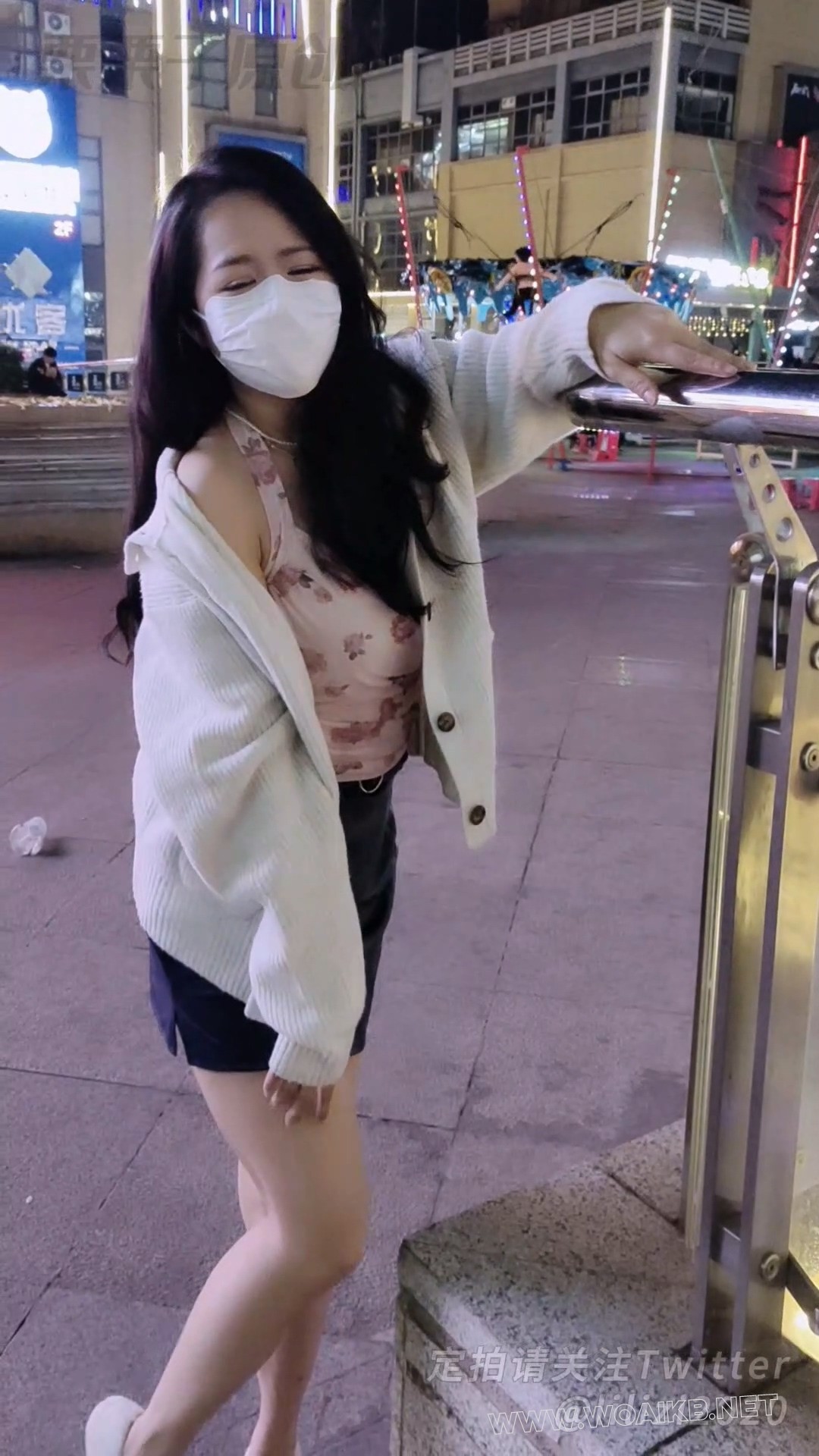 《被强制的女主播 01》 户外强高、广场调教、奶茶店调教、快乐蛋控制、短裙、女主 预览图
