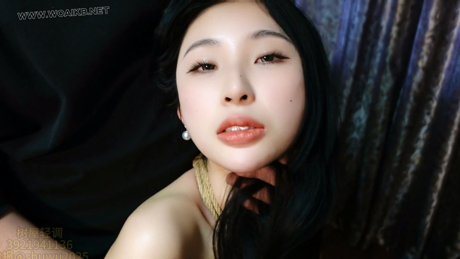 离家出走的小宁住在舅舅家被妩媚风韵的小舅妈吸引，多次趁机揩油之后，趁小舅妈醉 预览图