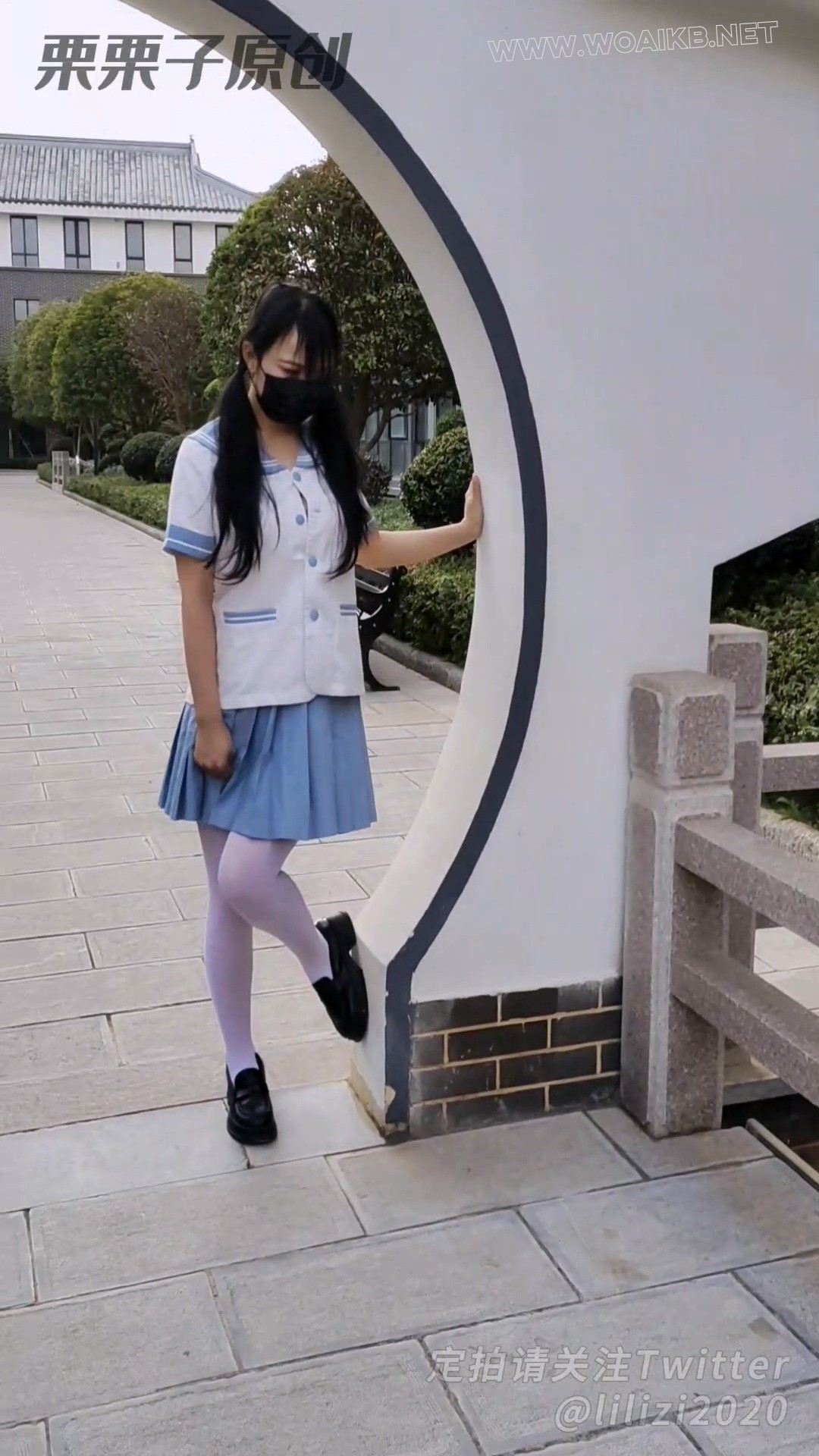 《惩罚堕落小M 07》 户外强高、户外失禁、小区内调教、快乐蛋控制、百褶裙、双马尾 预览图