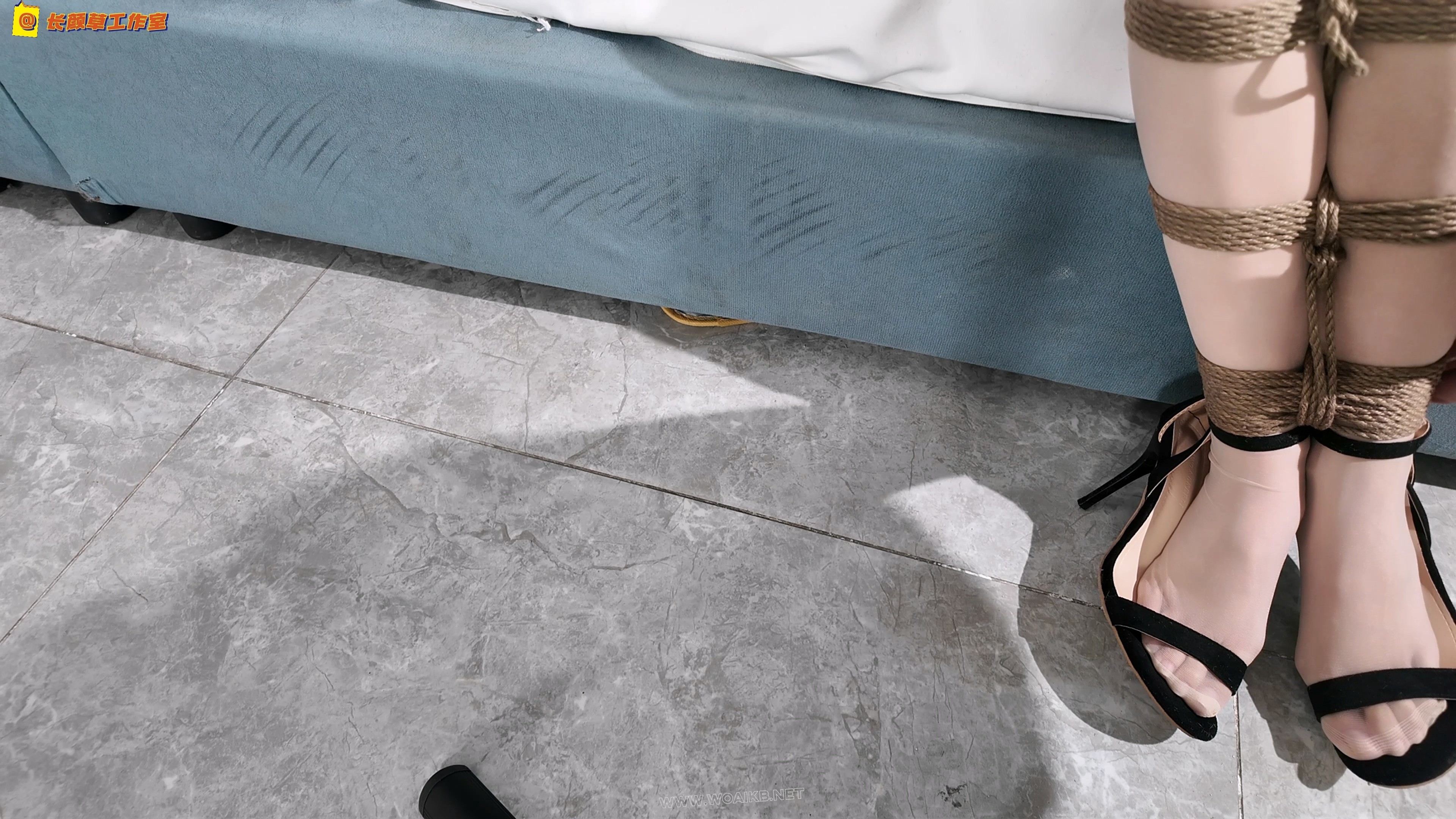 梦婷超短裙多绳捆绑 新小怪兽塞入玩具双头震动刺激 丝袜堵嘴tk刺激绝望挣扎 预览图