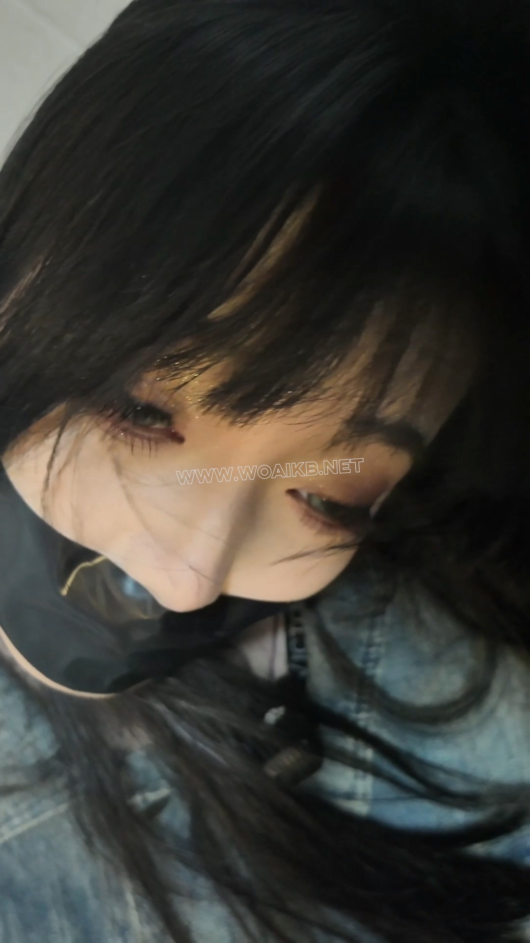 欲求不满的黑丝妹妹又让把她捆起来 胶带捆绑封嘴手动墙糕 预览图