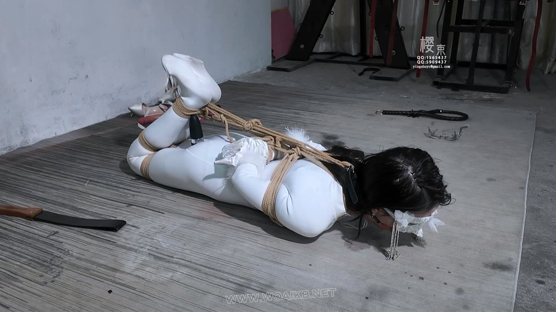 纯洁女侠沦为玩物极限驷马挠脚折磨！棒棒羞辱强G！口球拉丝！ 《纯洁女侠的无力反 预览图