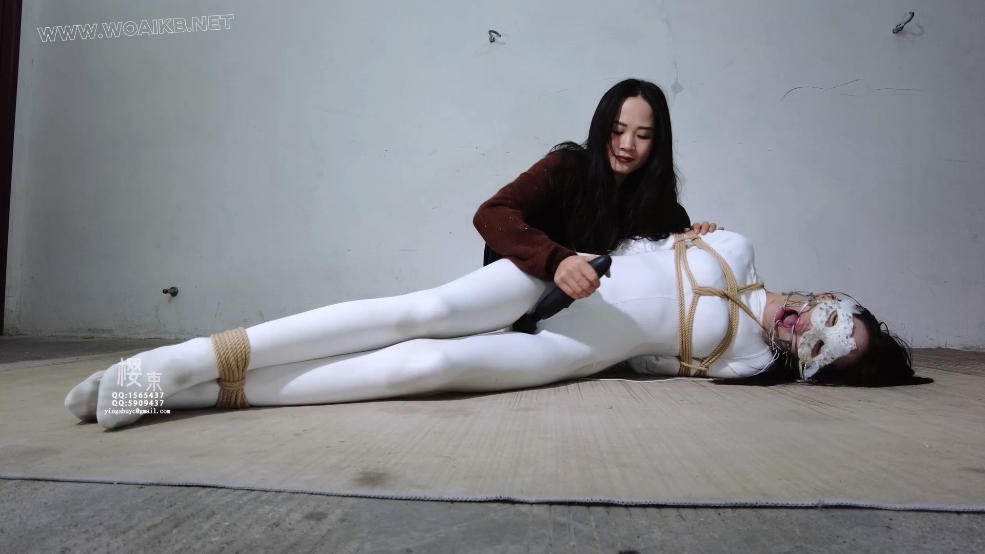 纯洁女侠沦为玩物极限驷马挠脚折磨！棒棒羞辱强G！口球拉丝！ 《纯洁女侠的无力反 预览图