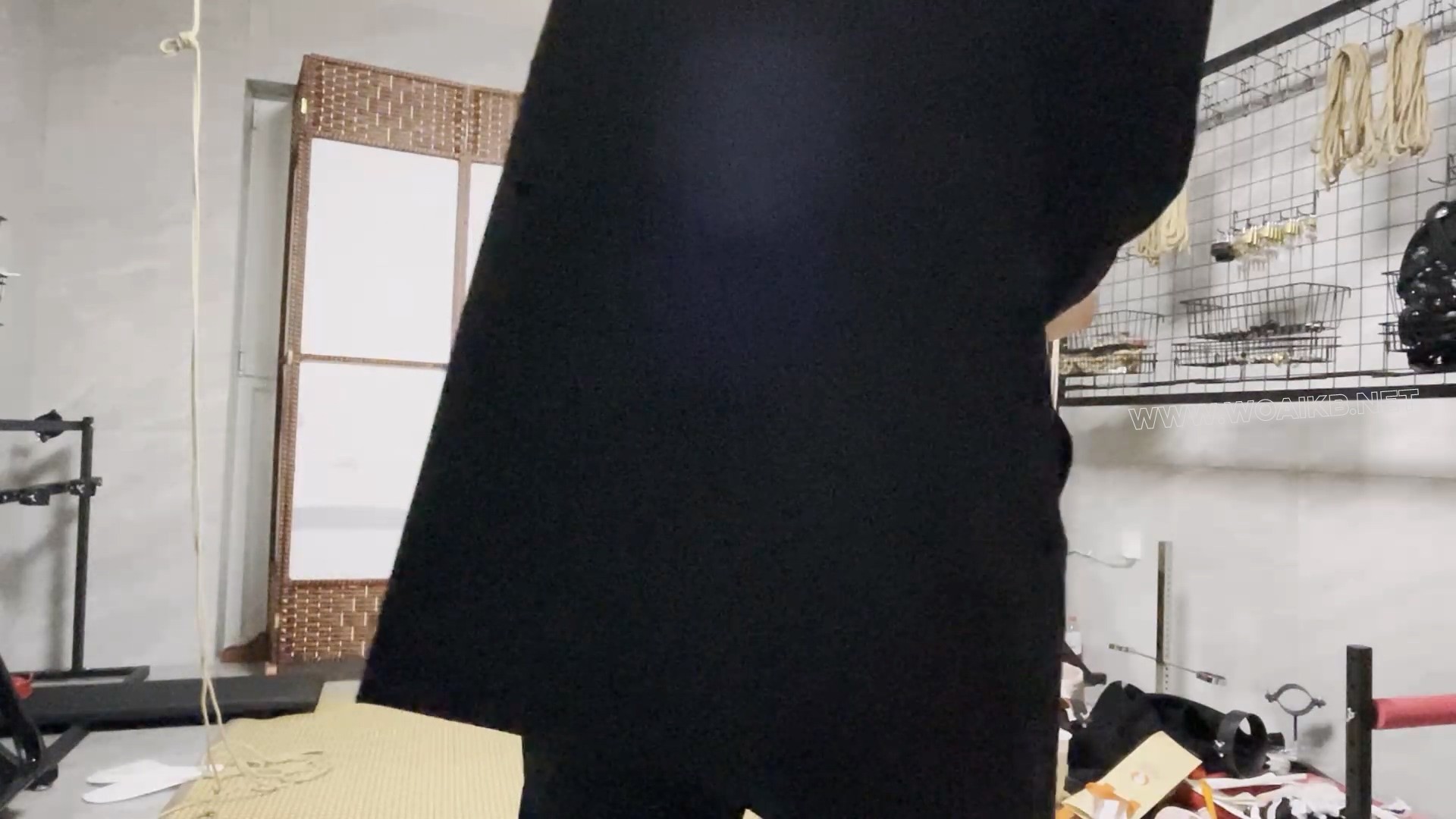 线下真实调教之新模18岁高中生小妖学生装走绳股绳踮脚拉扯！打结走绳(来回拉扯摩擦 预览图