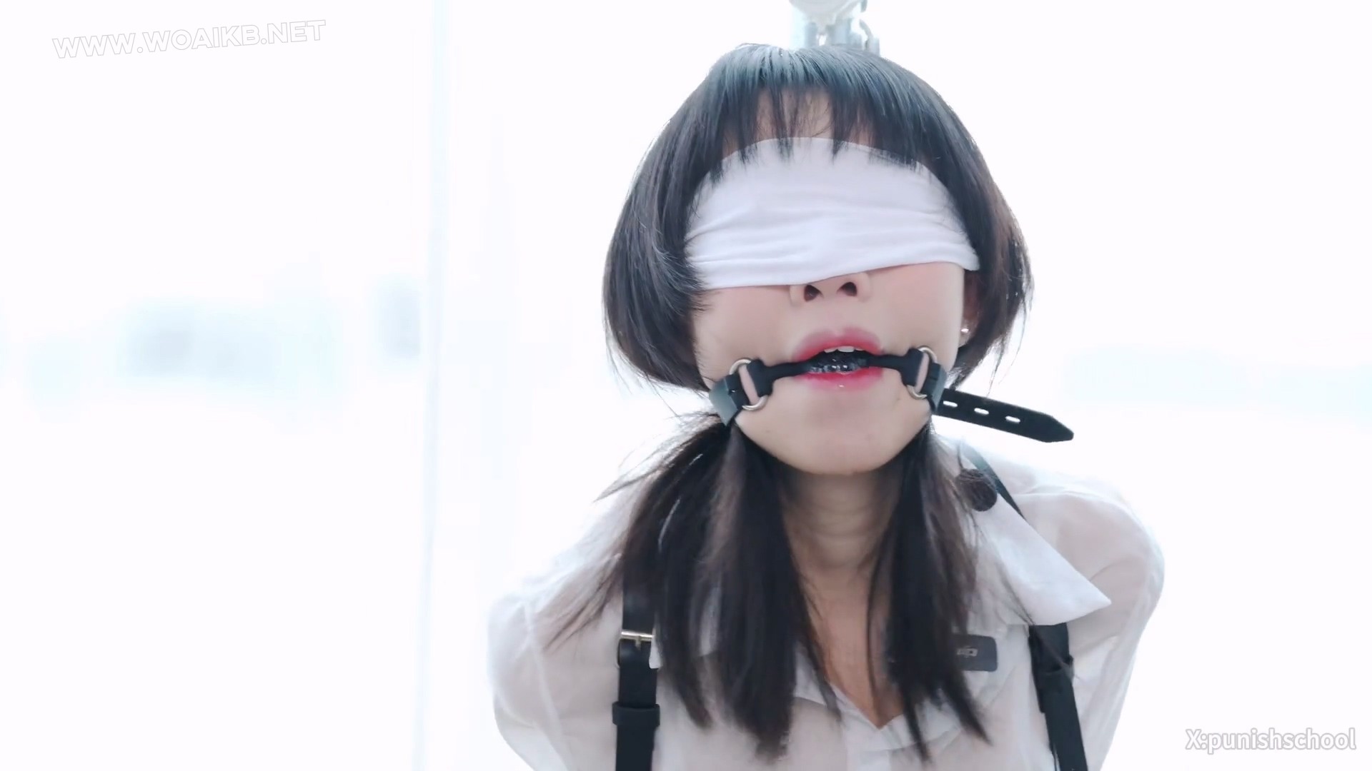 调教女搜查上 折磨 跪刑 虐足 凌辱 女搜查 蒙眼 堵嘴 预览图