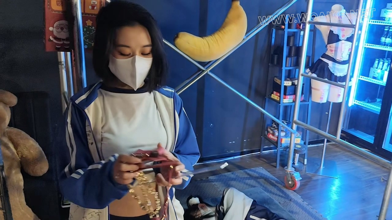 兔兔小钰双人校服 女调女 双人剧情 女m反攻 胶带zx 强制x=x 预览图