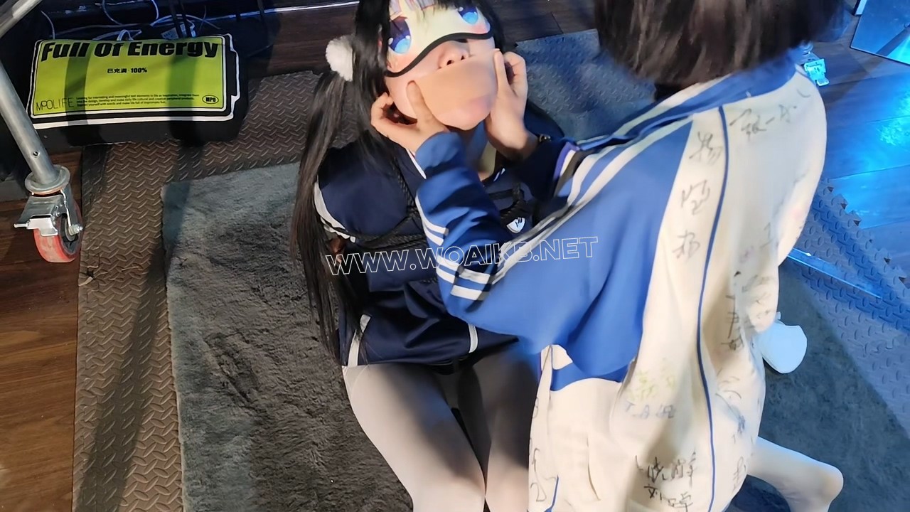 兔兔小钰双人校服 女调女 双人剧情 女m反攻 胶带zx 强制x=x 预览图