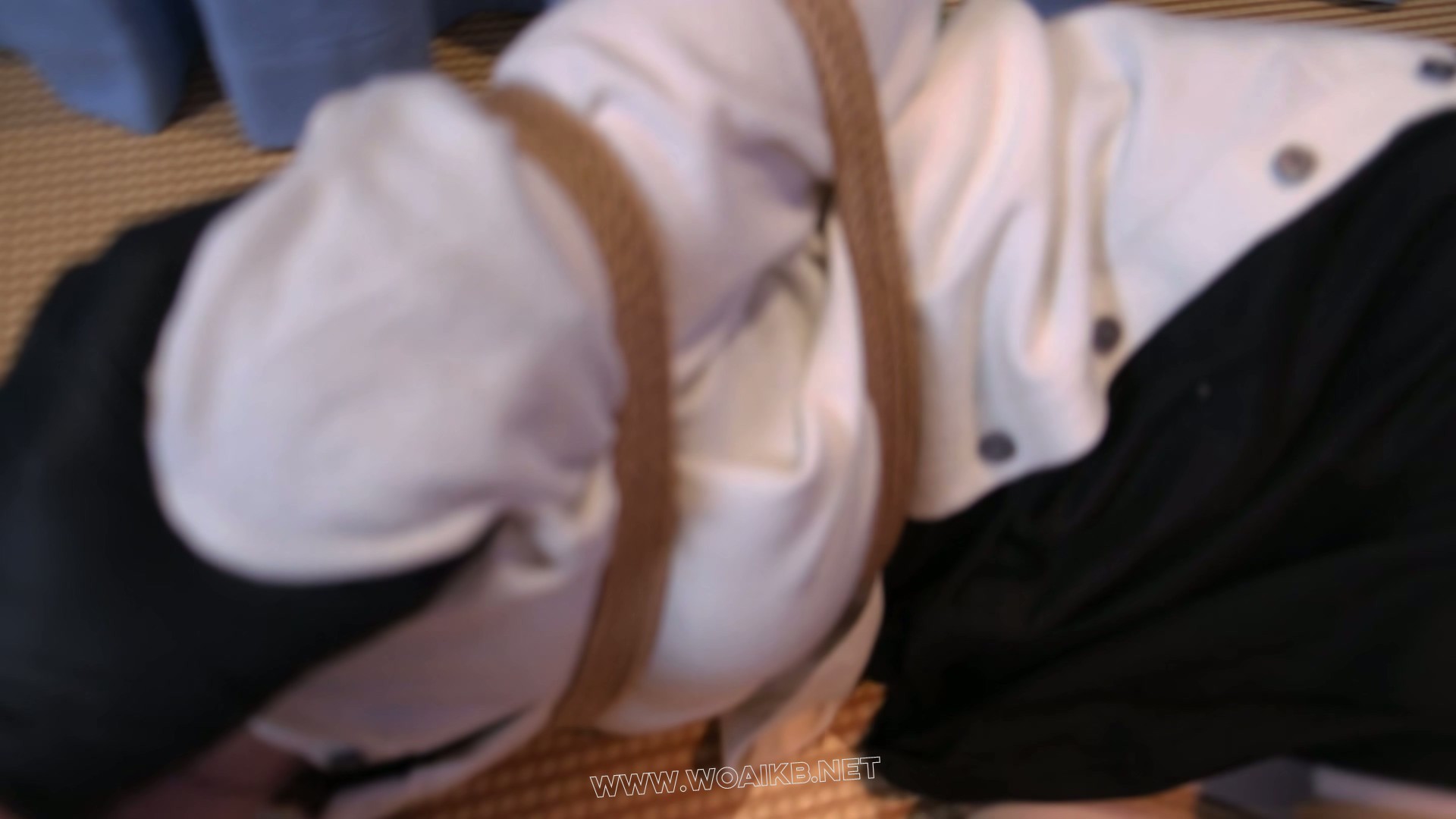 乌龙派出所绑架案 翠晓妹子被绑架后被迫带上耳机听恐怖故事，中途被迫投喂小饼干 预览图