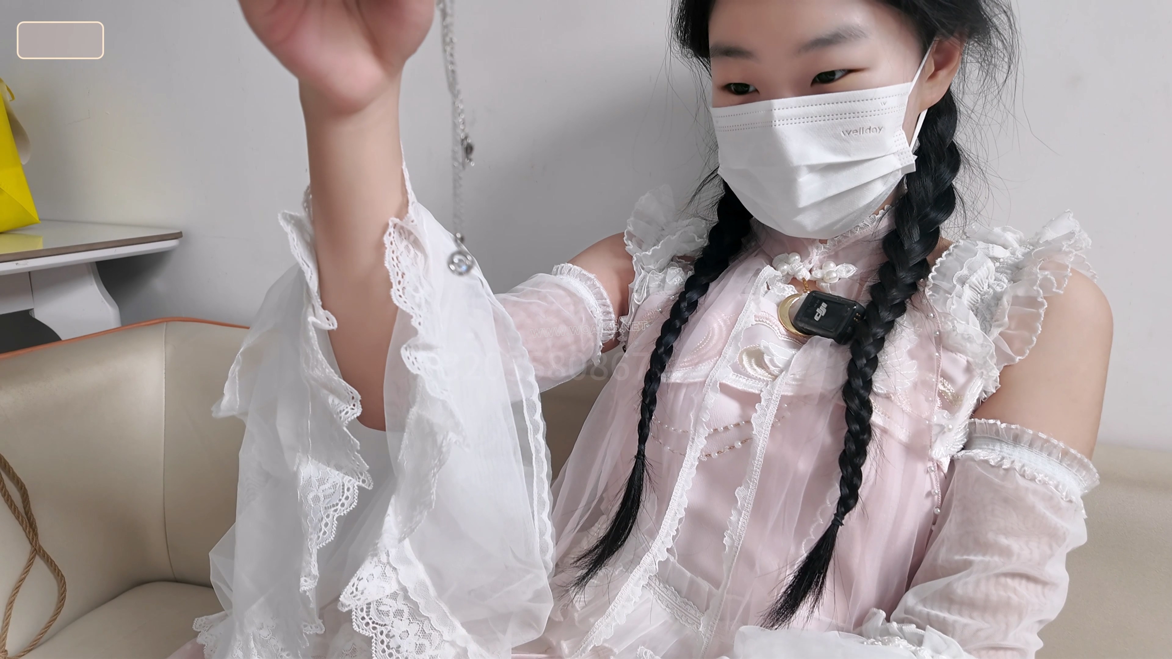 女调女 梦婷霜喵姐妹调教，偷东西被发现姐姐必须要惩罚一下妹妹，双子服装 震动 tk… 封面图