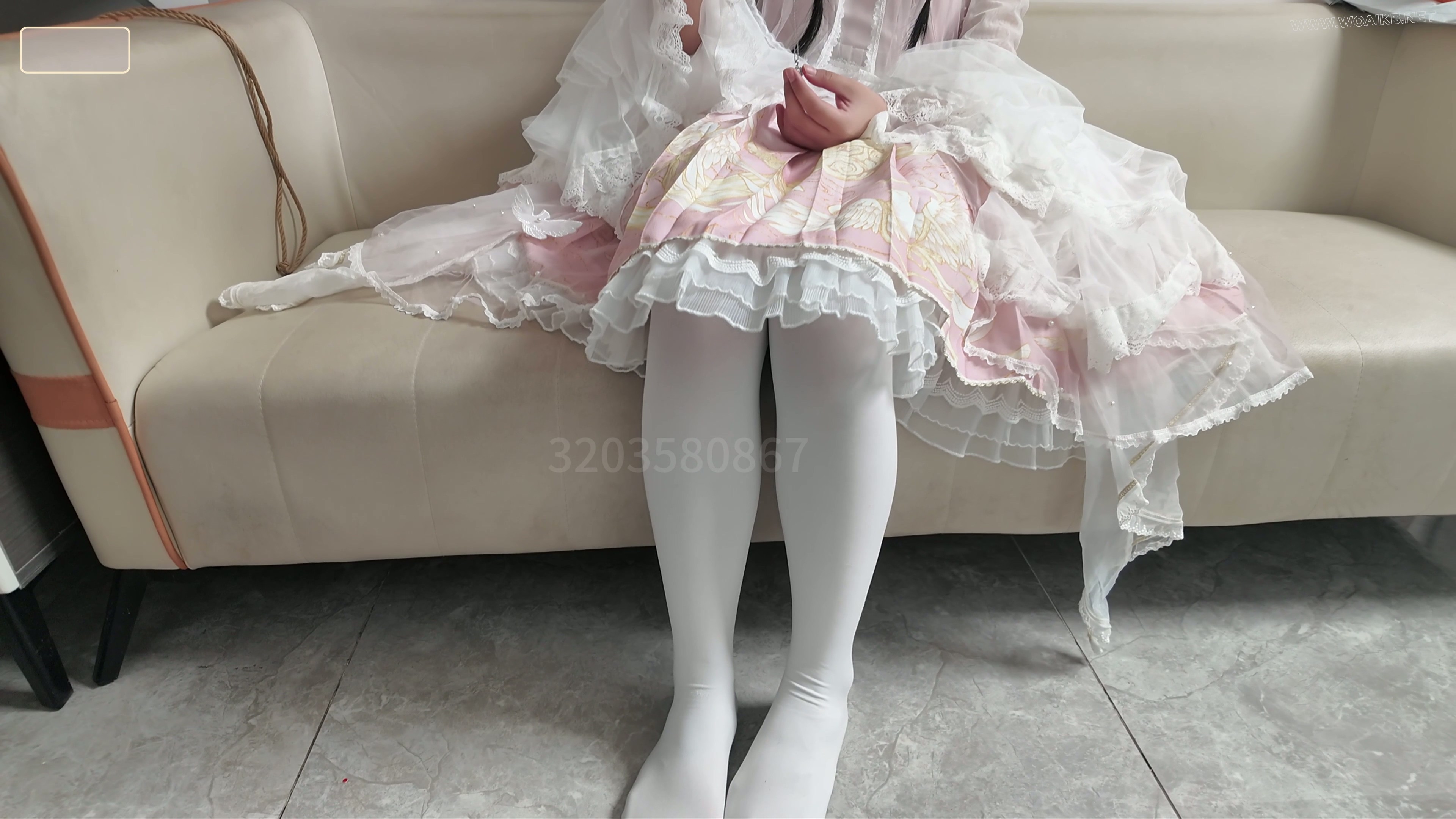 女调女 梦婷霜喵姐妹调教，偷东西被发现姐姐必须要惩罚一下妹妹，双子服装 震动 tk 预览图