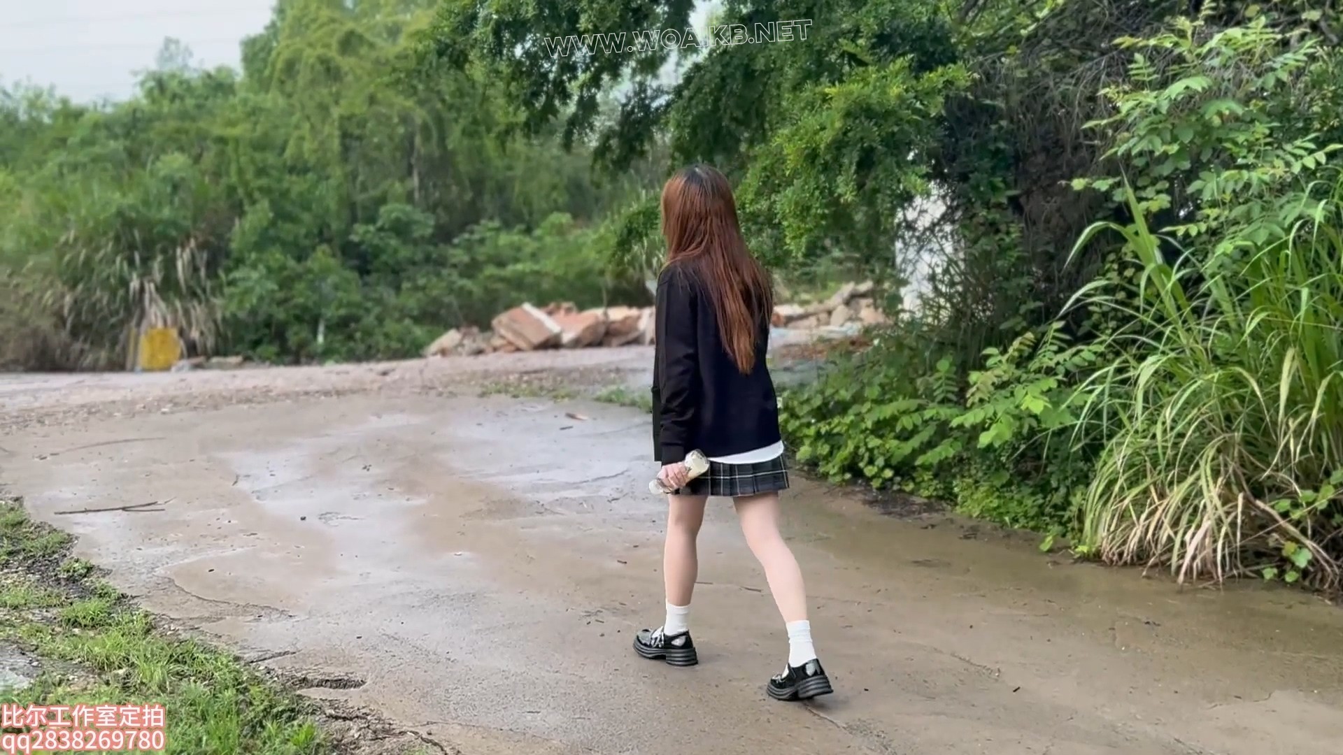 林间小茵捂晕调j玩弄! 罪恶尾随5迷路女大 预览图