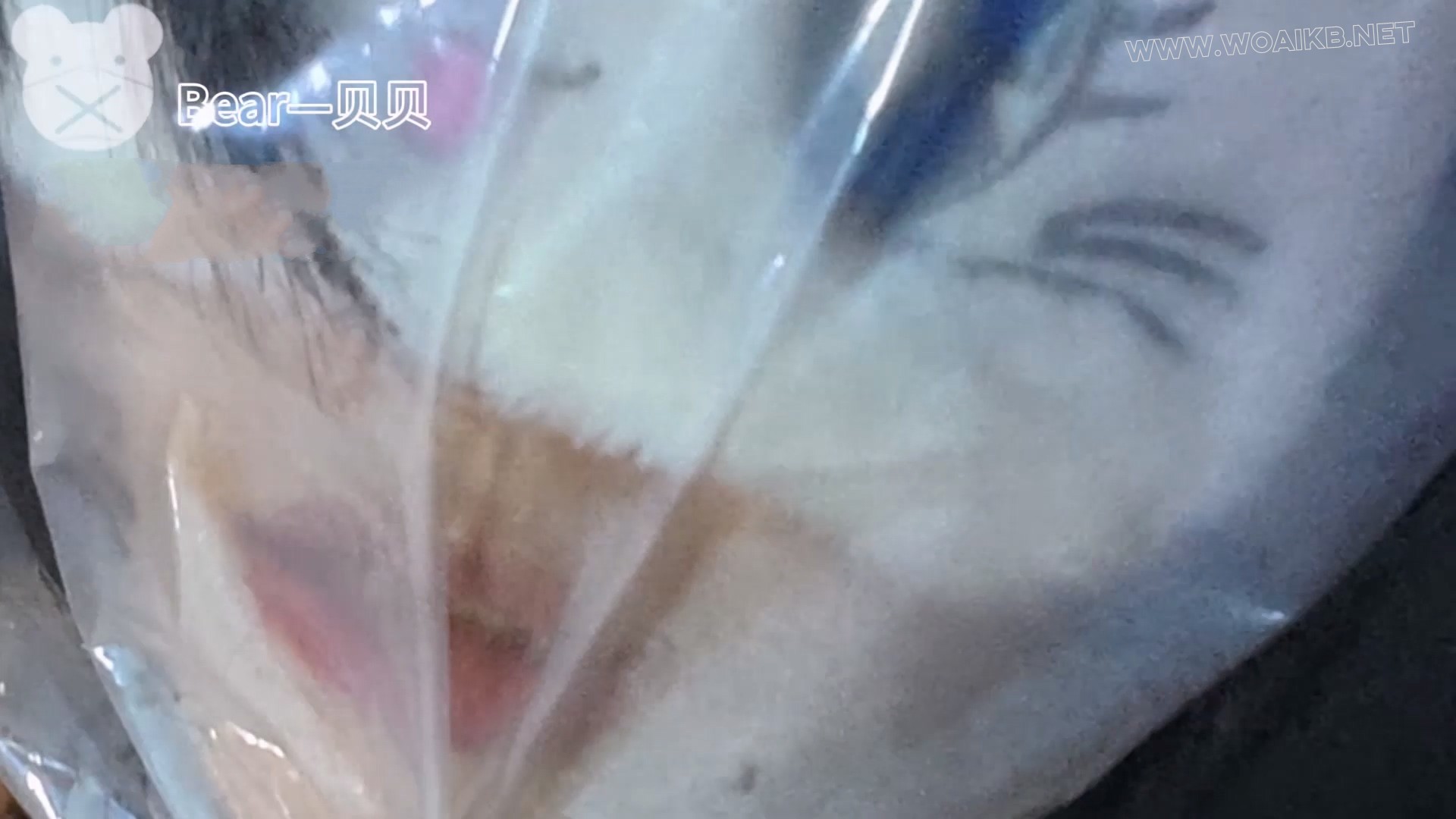 摸摸可怜的贝贝，一天被小熊弄哭两次还崩溃了！！也不能怪小熊，谁让贝贝穿比基尼 预览图