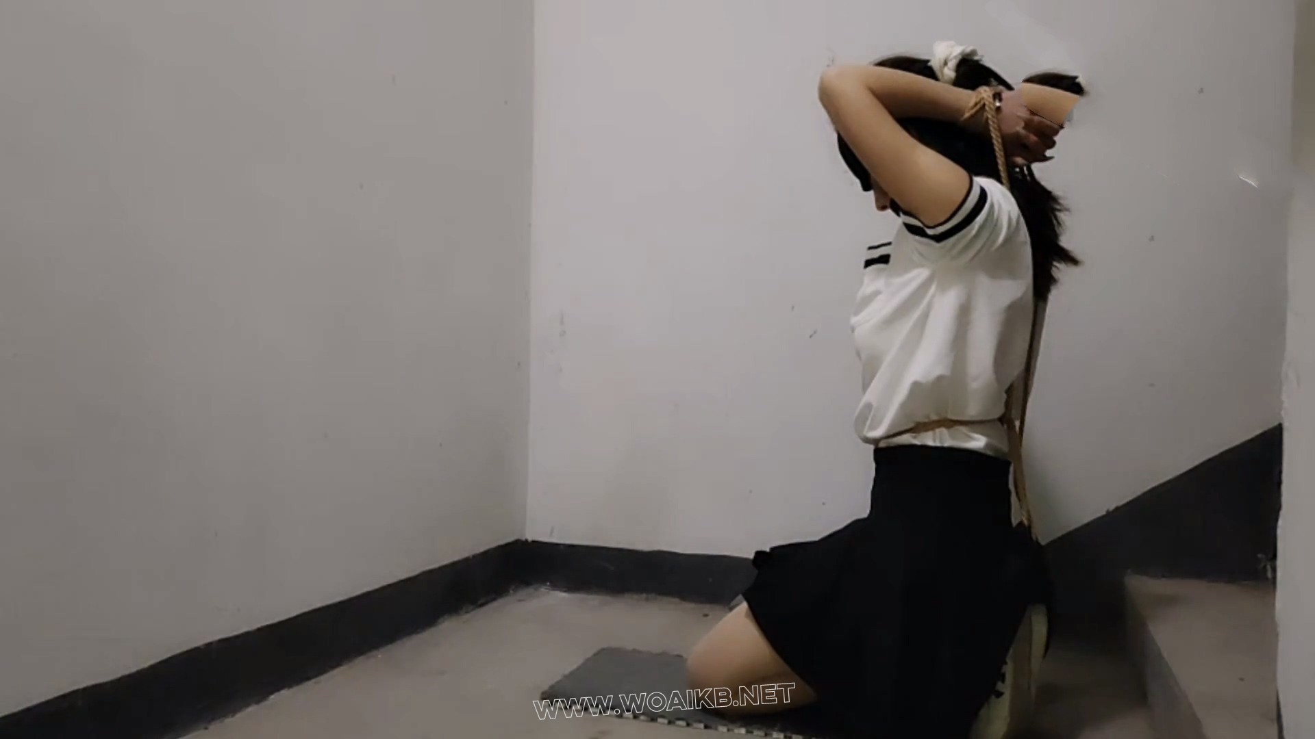 被跟踪绑架捆绑调教的女子校生校花 预览图