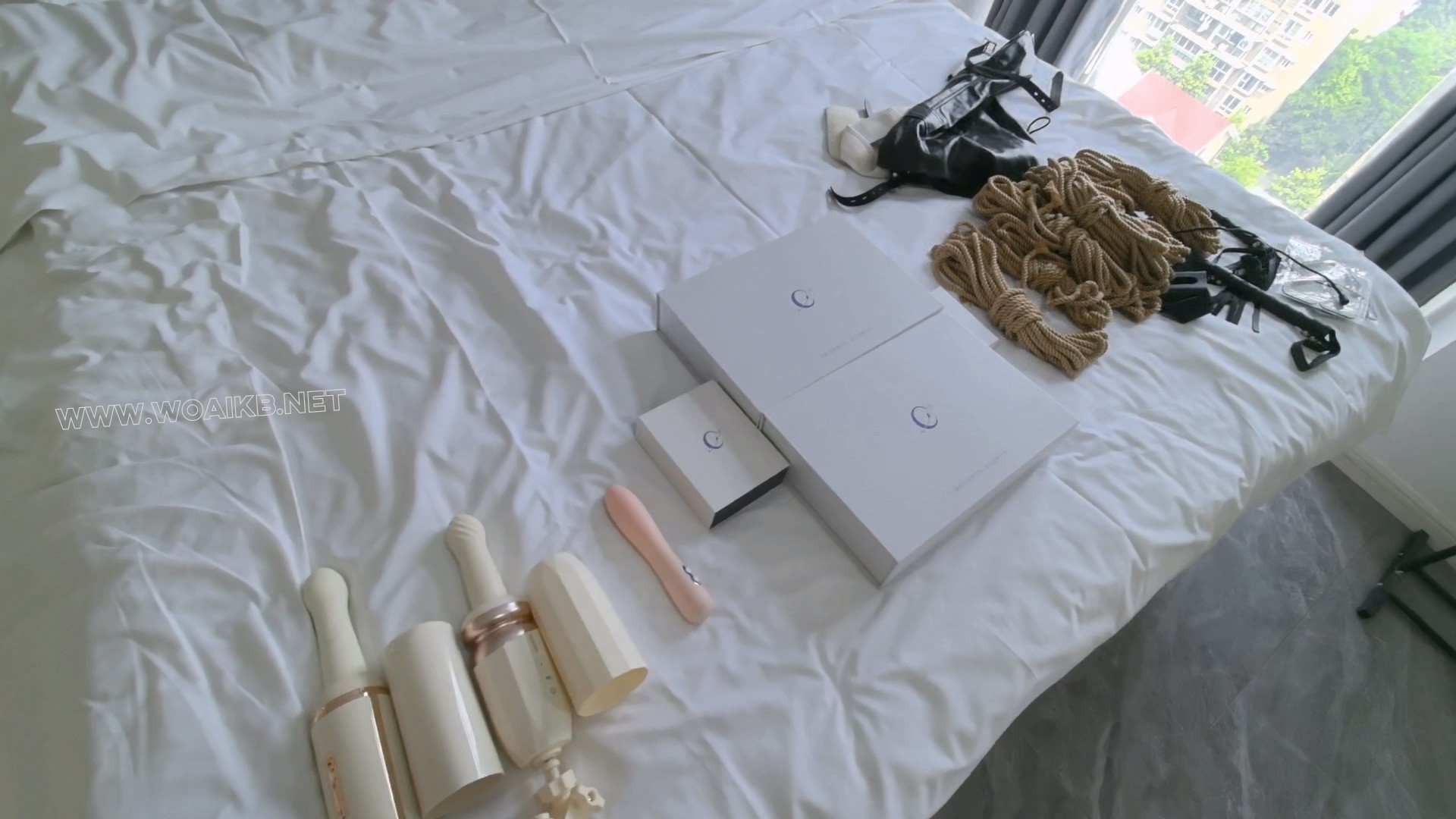 【FXX-人偶女友-03】刚入手役次元超胖的内入TD＋内入震动手动进出＋双重p机一穴一G 预览图