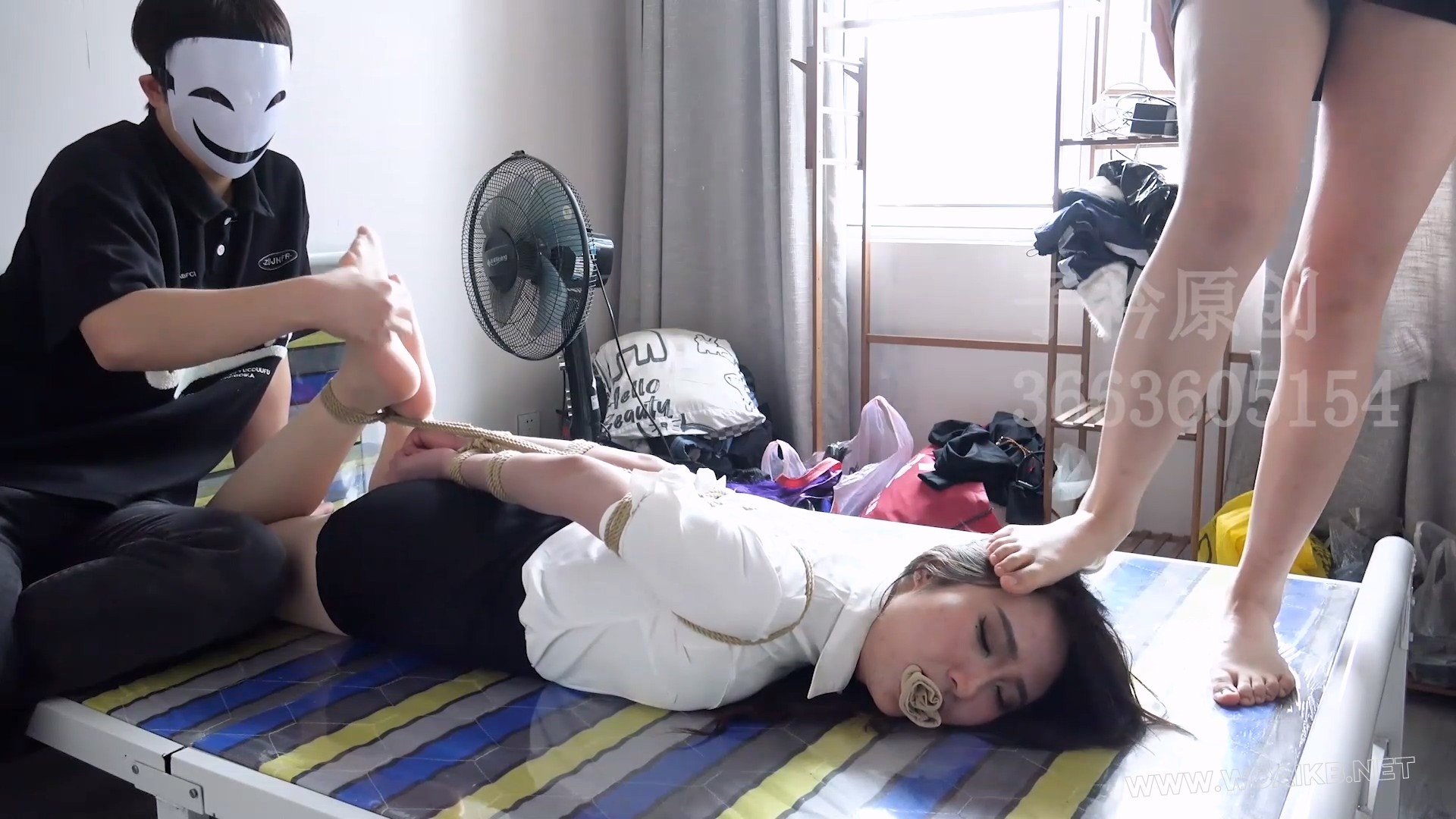 定拍妍如叶子 被BT邻居绑架TK折磨的塑料姐妹花 直臂挠脚TK原味堵嘴 预览图