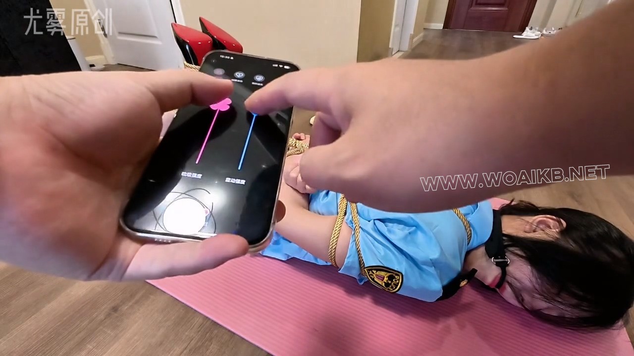 女J搜救遇险 预览图