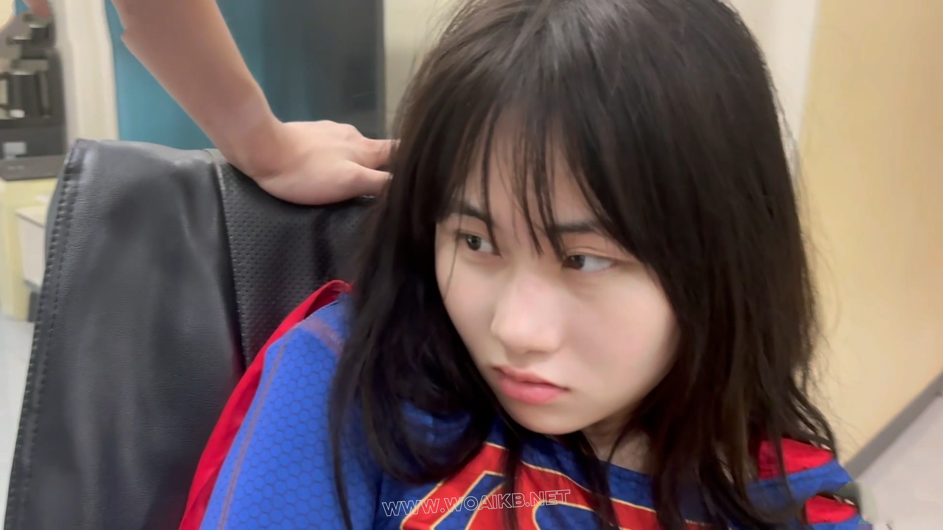 TK强制玩弄能量尽失女超人 意获野生女超人 预览图