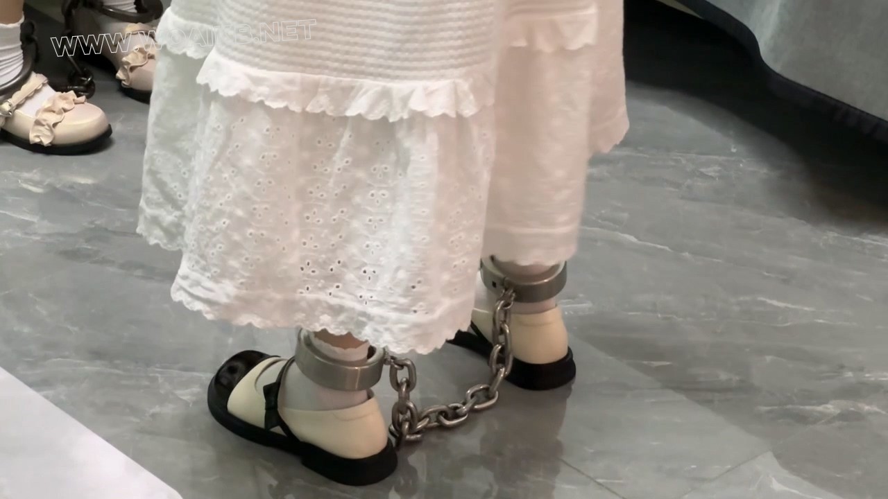 两个妹子的镣铐游戏（2）第二部 预览图