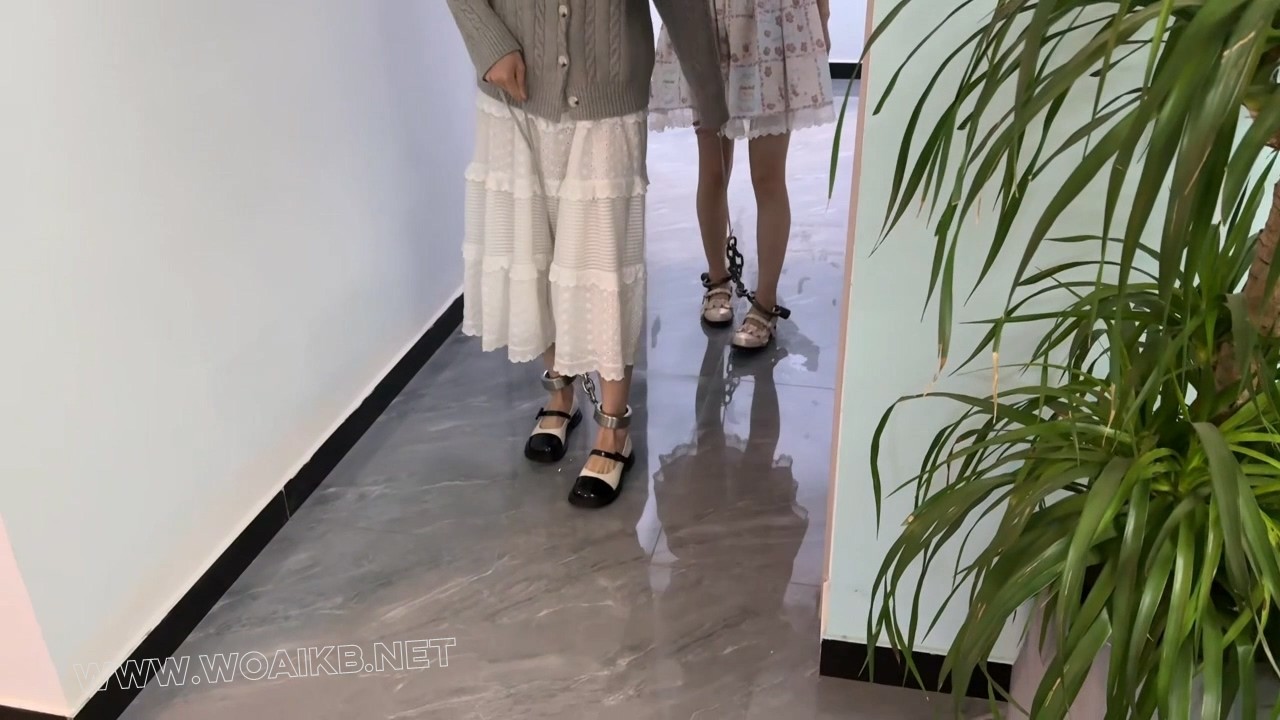 两个妹子的镣铐游戏（2）第二部 预览图