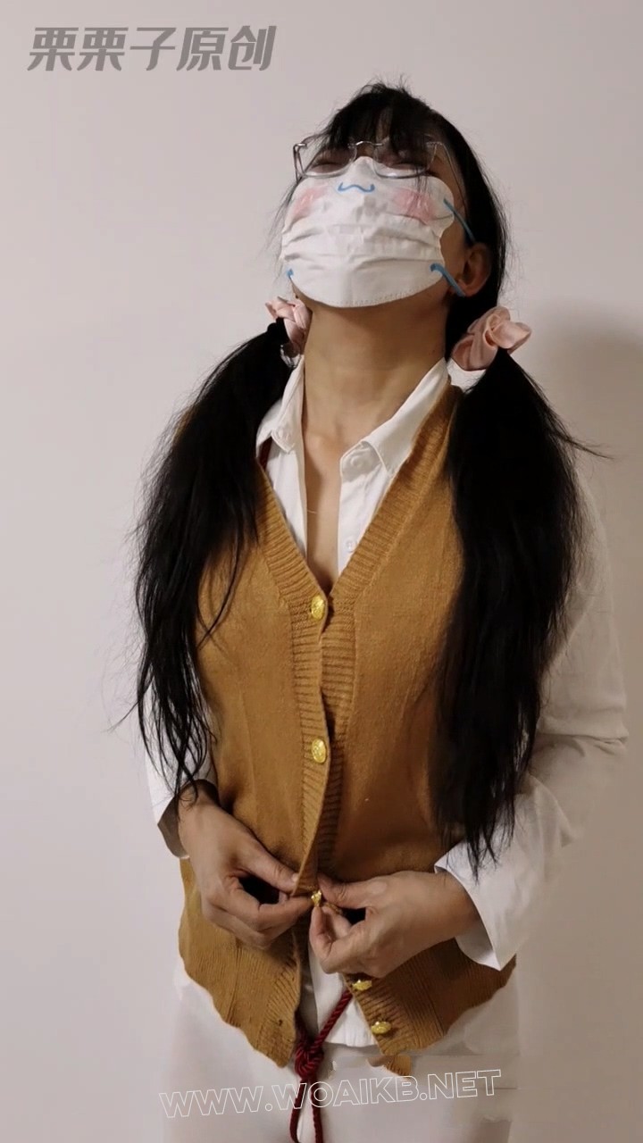 《被欺凌的乖乖女班长 04》 户外强高、街边调教、快乐蛋、龟甲缚、自缚、遥控、反 预览图
