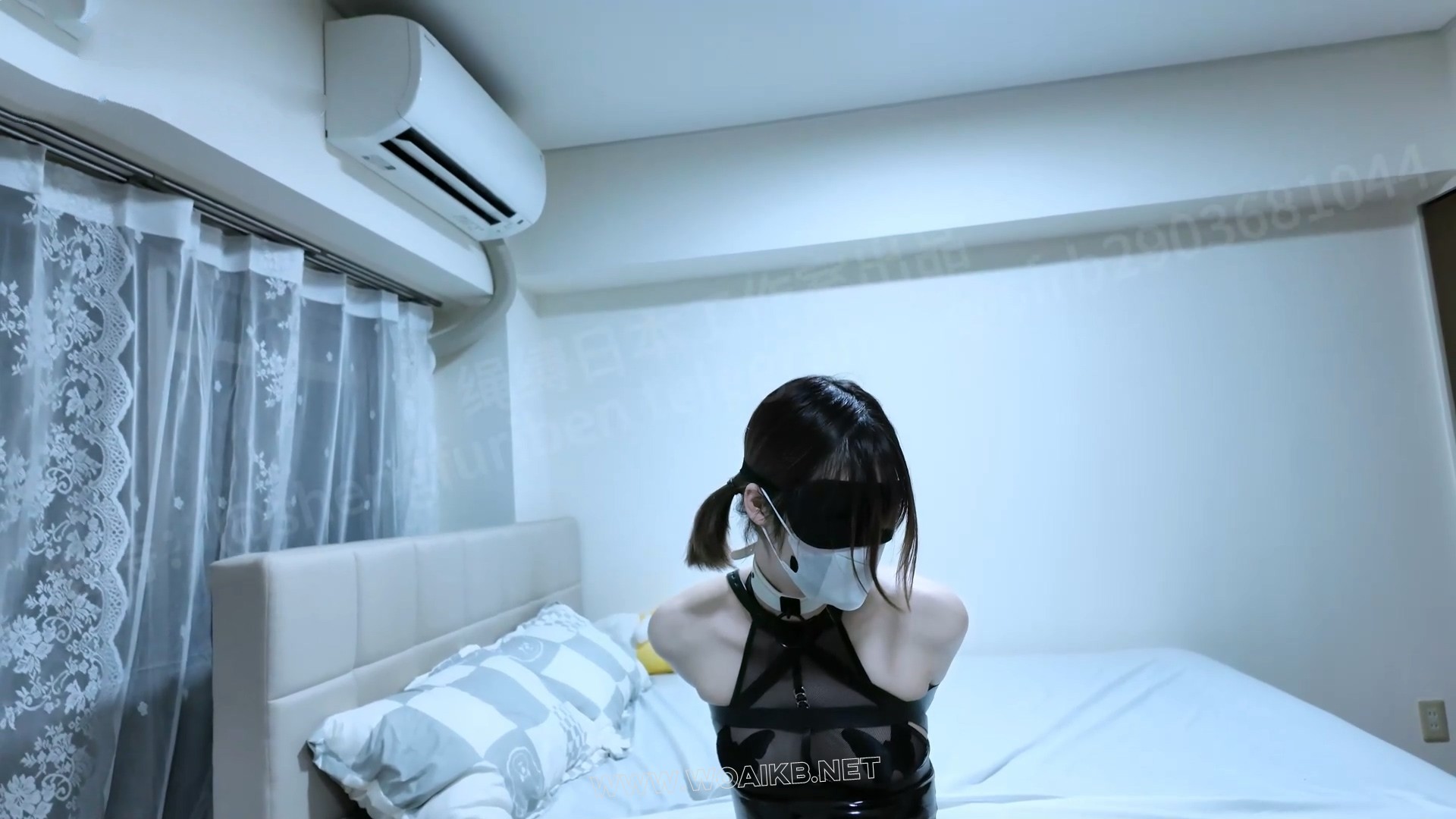 「小恶魔の60分」迟到的520、魅魔来袭，刑凳调教！胶带封嘴单手套酥胸皮带拘束 日 预览图