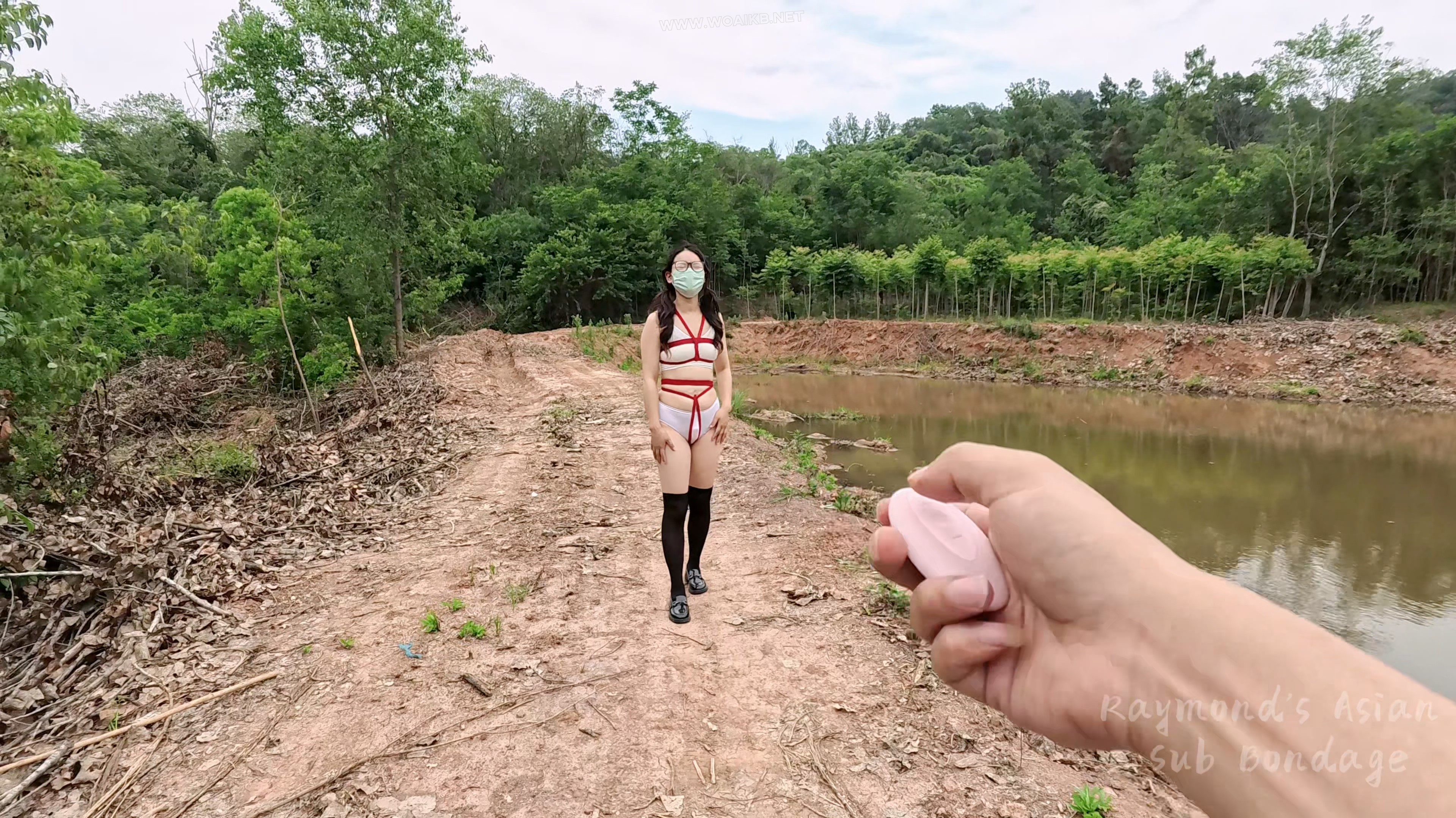 极致的人前羞耻之旅：一整天的多场景的户外羞耻TJ（羞耻着装+绳衣+TD+很多人前的镜 预览图