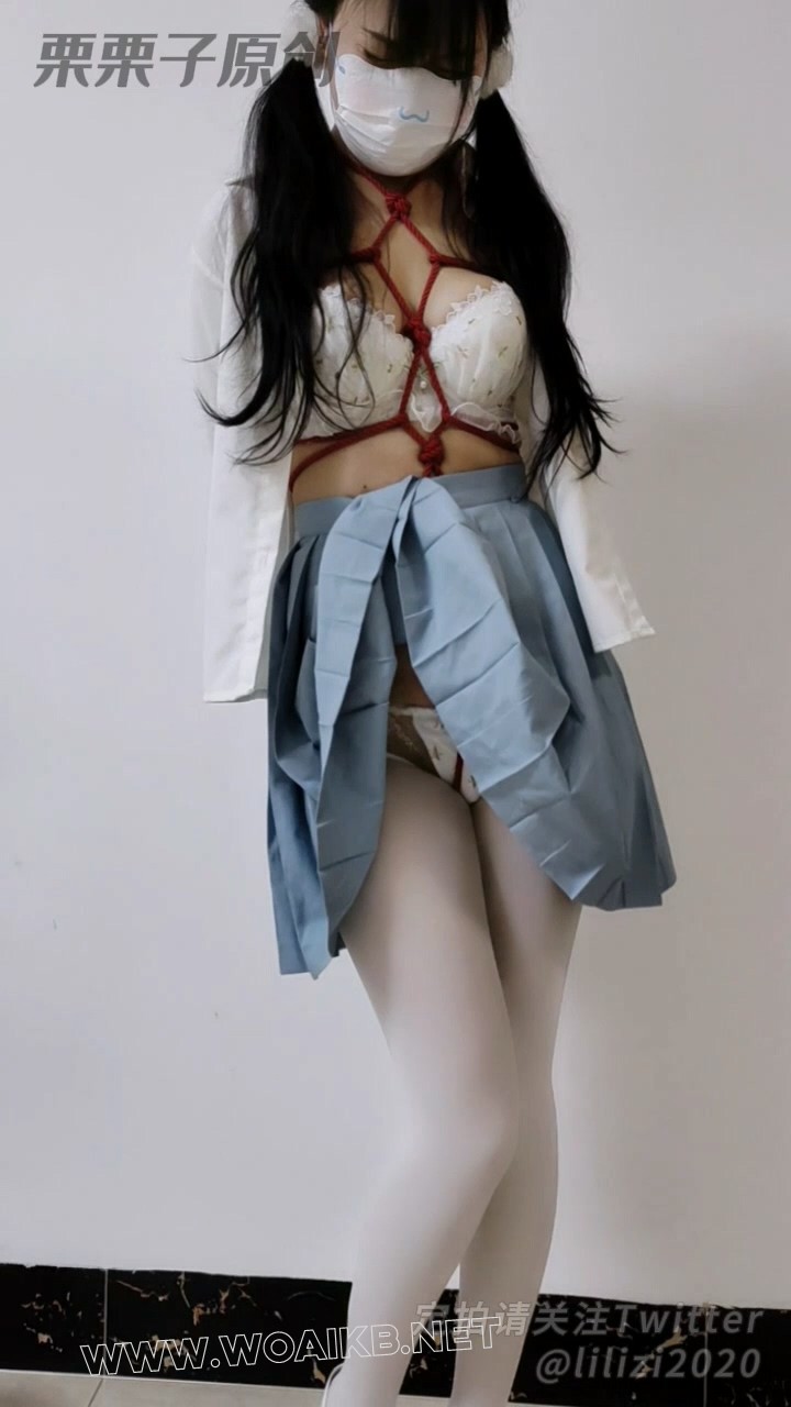 《被欺凌的乖乖女班长 06》 户外强高、街边调教、快乐蛋、龟甲缚、遥控、反复强高 预览图