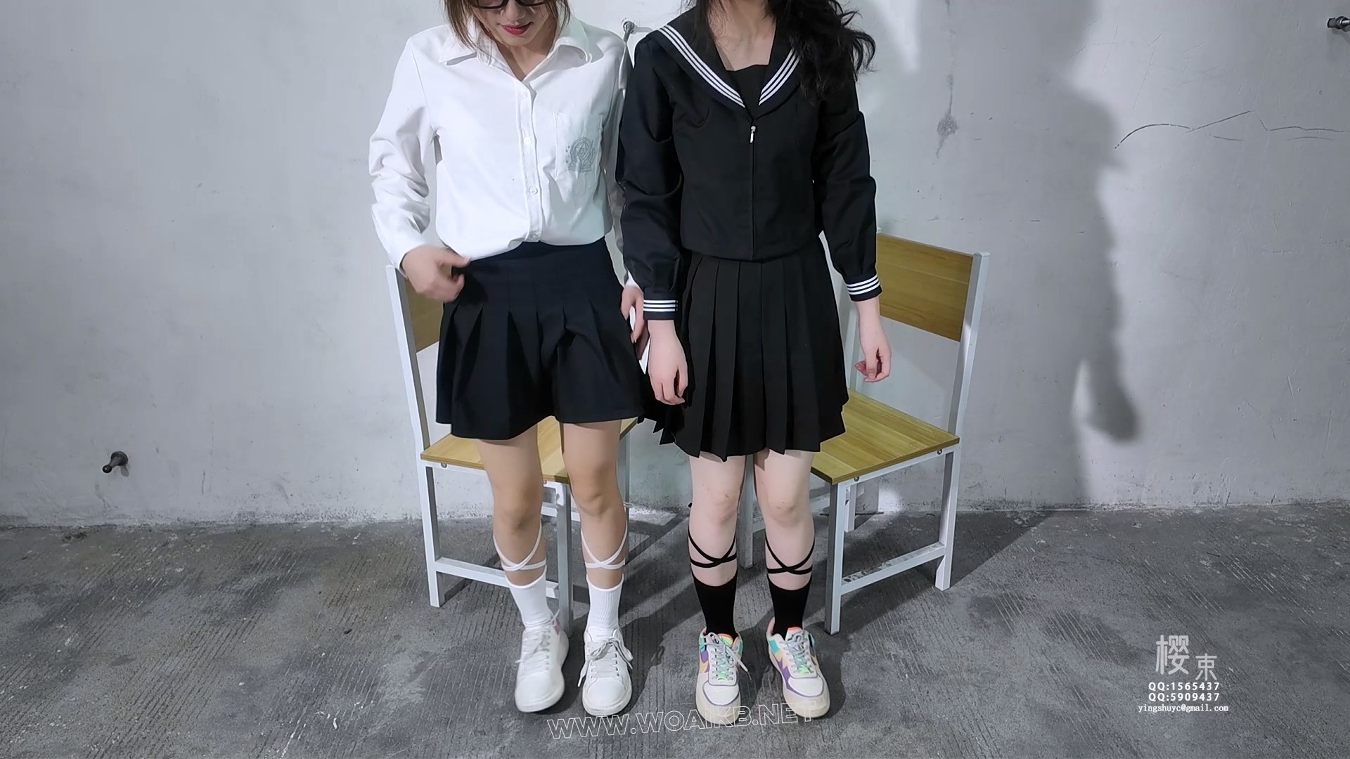 苏颖李慧两个叛逆女学生被老师惩罚深蹲、马步！让两人相互挠脚心惩罚求饶！ 《叛逆 预览图